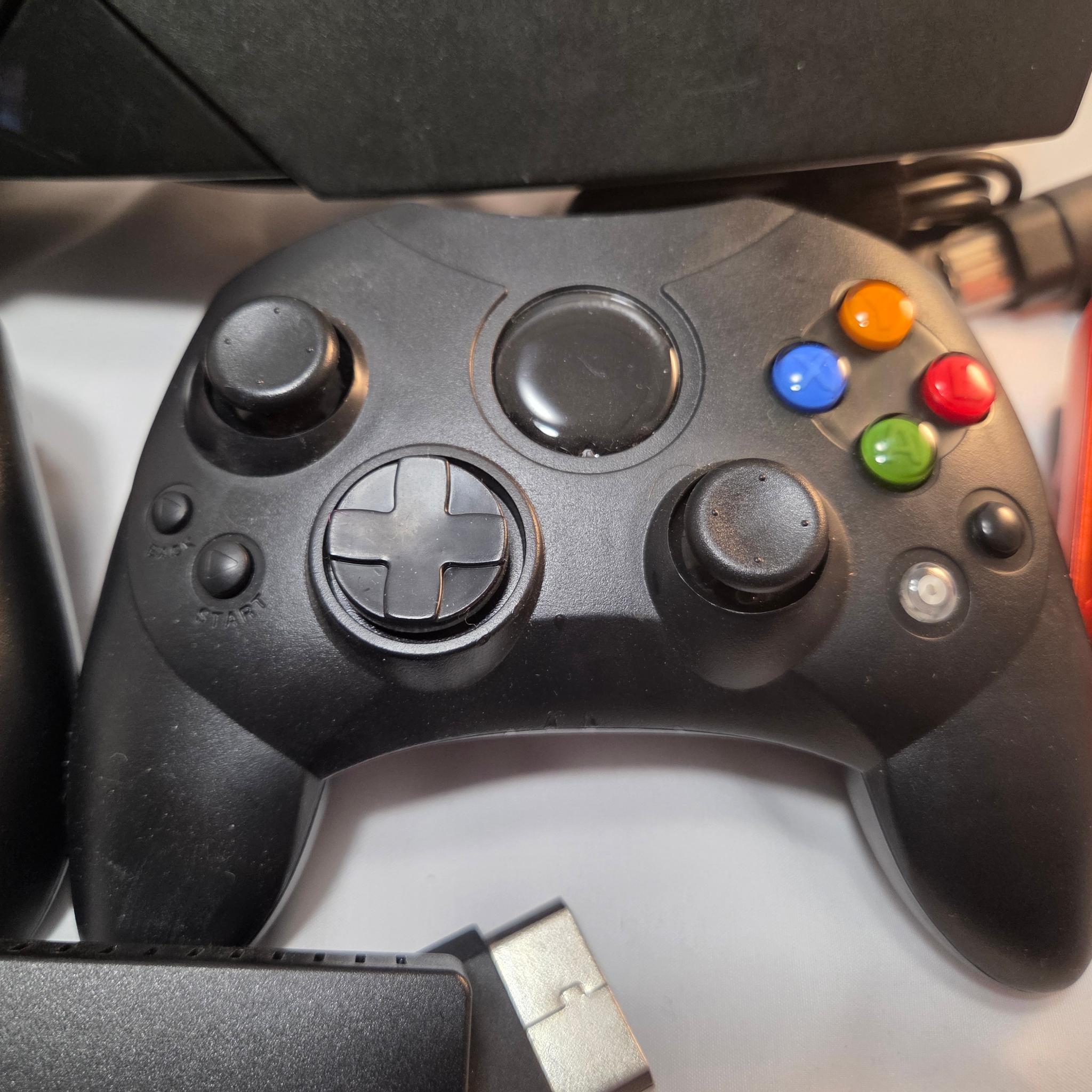 Modded Original XBOX w/ 4 Controllers and HDMI Adapter
