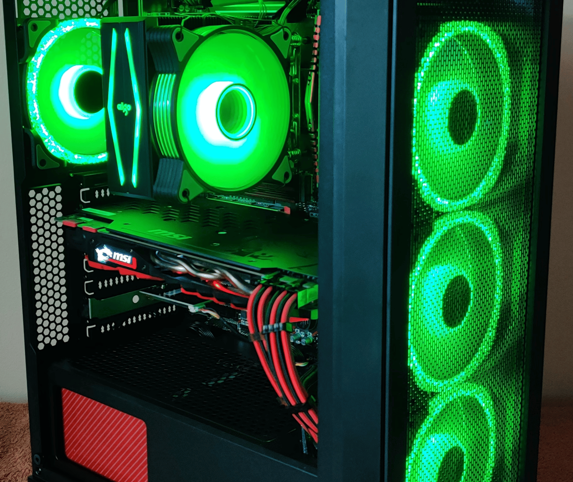Big Red Gaming PC WIFI