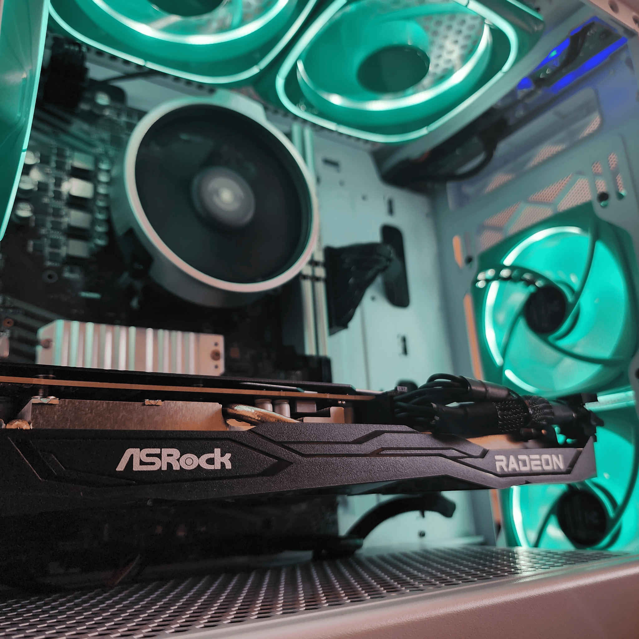 🤍👽🤍 ASRock RX 6600 //  AMD Ryzen 5 3500X // T-Create 16GB 3200MHz