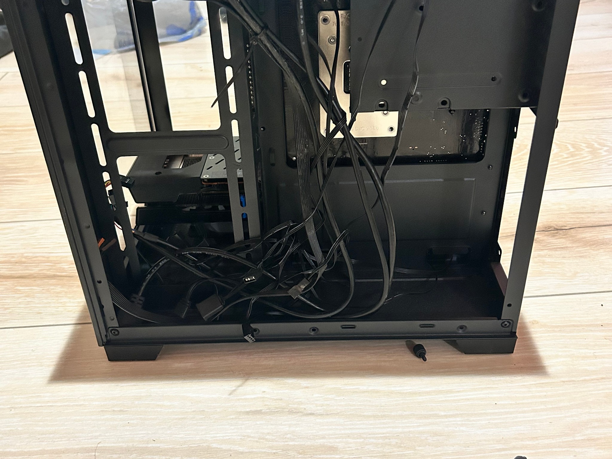 Radeon RX 6800 Custom Gaming PC - Ryzen 5 7500F | Needs PSU & Storage