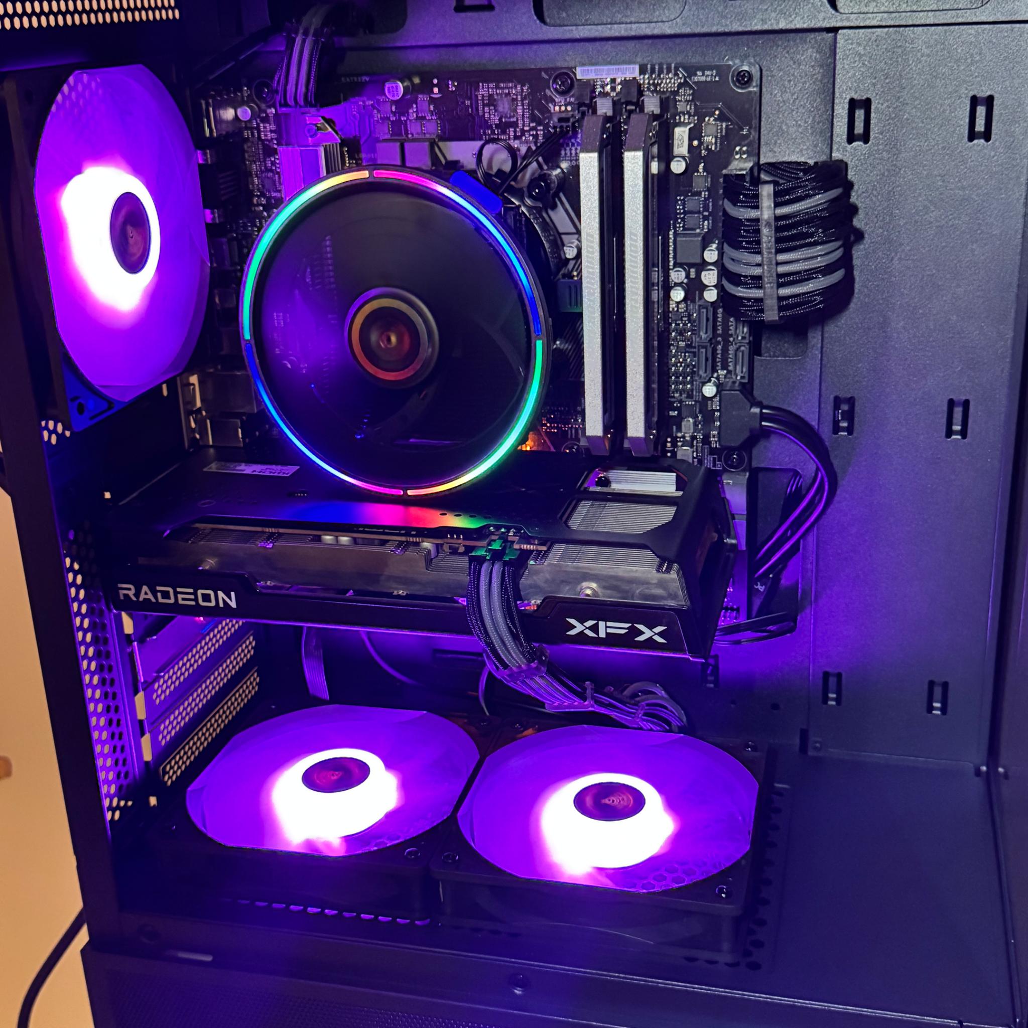 Great i7 9700 CPU, 32 GB DDR4, RX 6600 8 GB GPU Gaming System