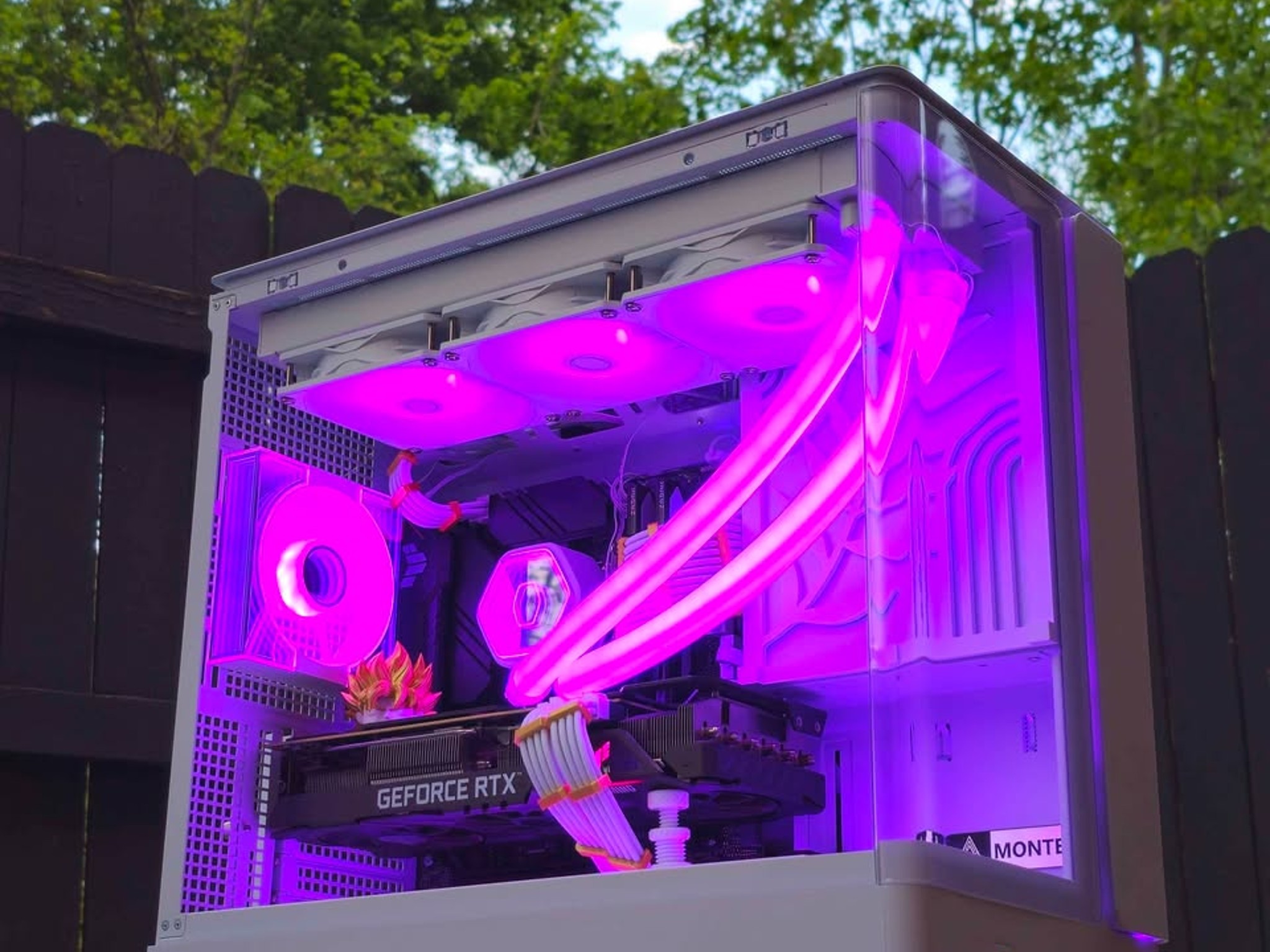⚜️White/Gold Custom Gaming PC • RTX 3070 Ti, Intel i7, 16GB RAM, 1TB SSD • Plug n' Play