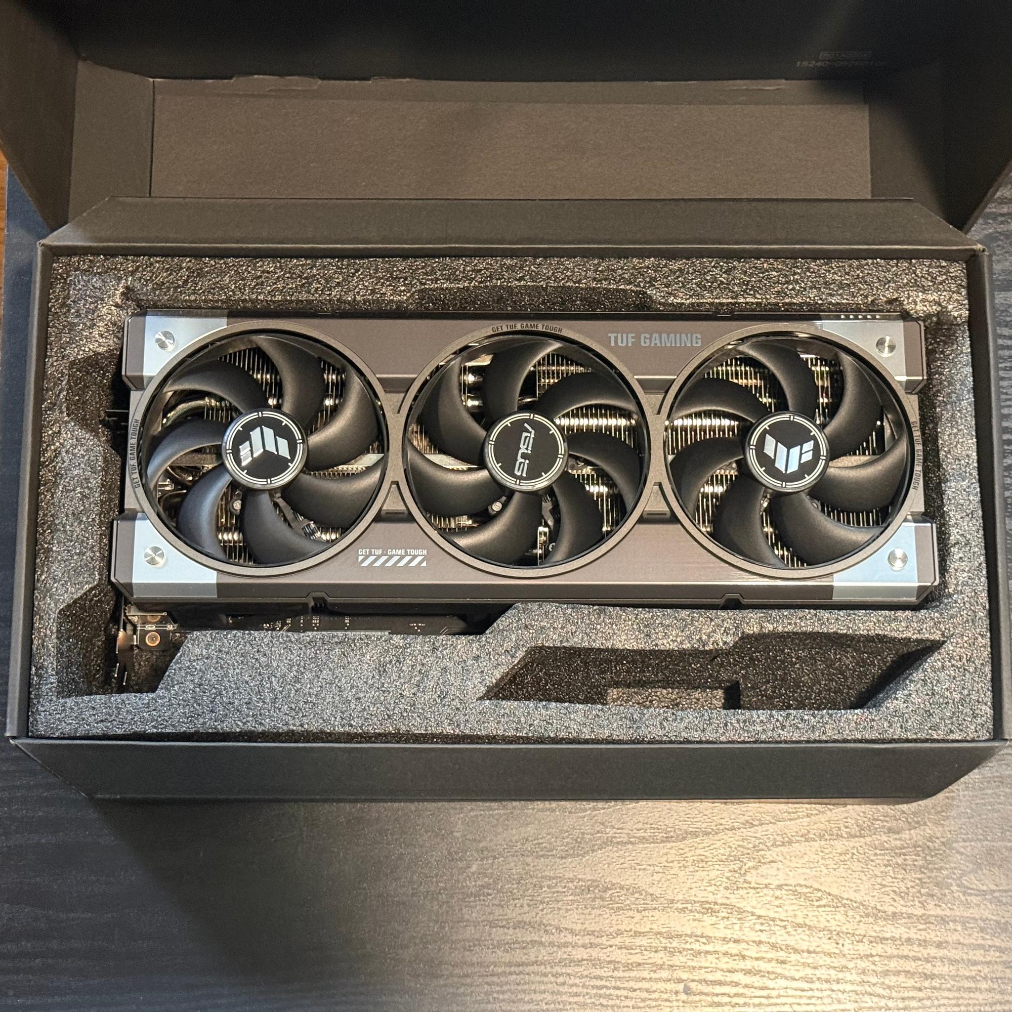ASUS TUF Gaming GeForce RTX 5080 16GB GDDR7 OC Edition