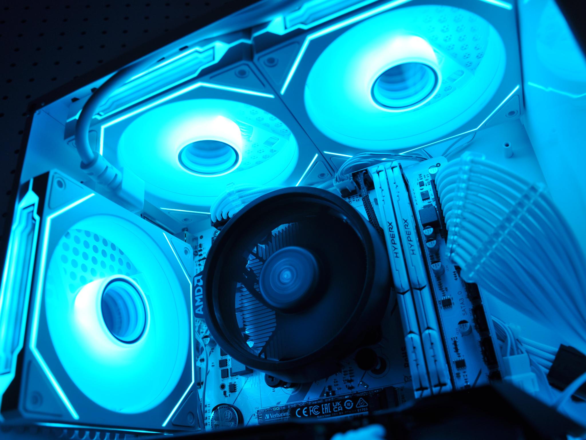 MINI WHITE PC | RTX 2060 OC | AMD RYZEN 5 5500 | 16GB RAM | 1TB GEN 4 SSD | FREE WIFI 6 | $590