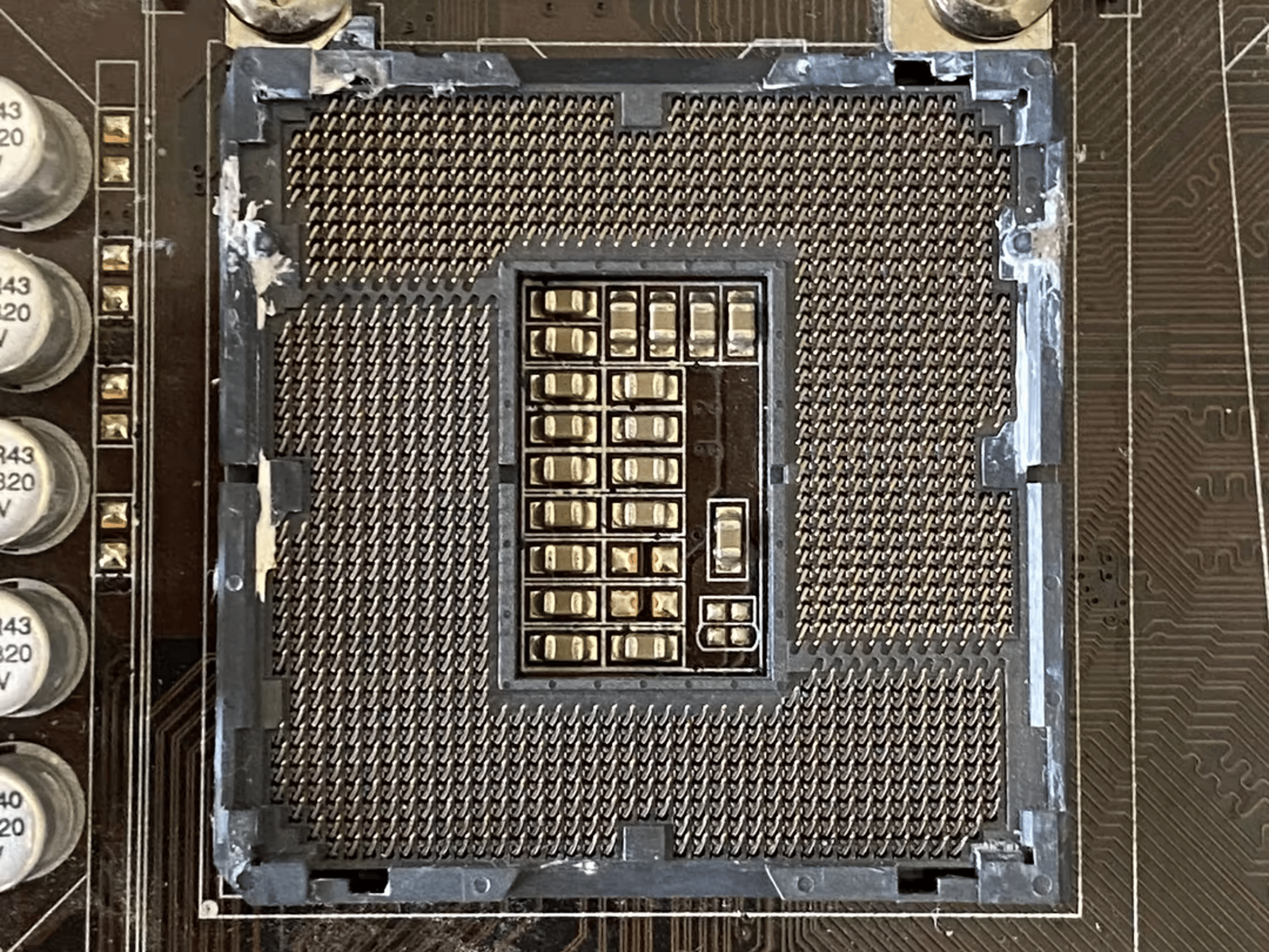 [BROKEN] Asus LGA 1155 motherboard