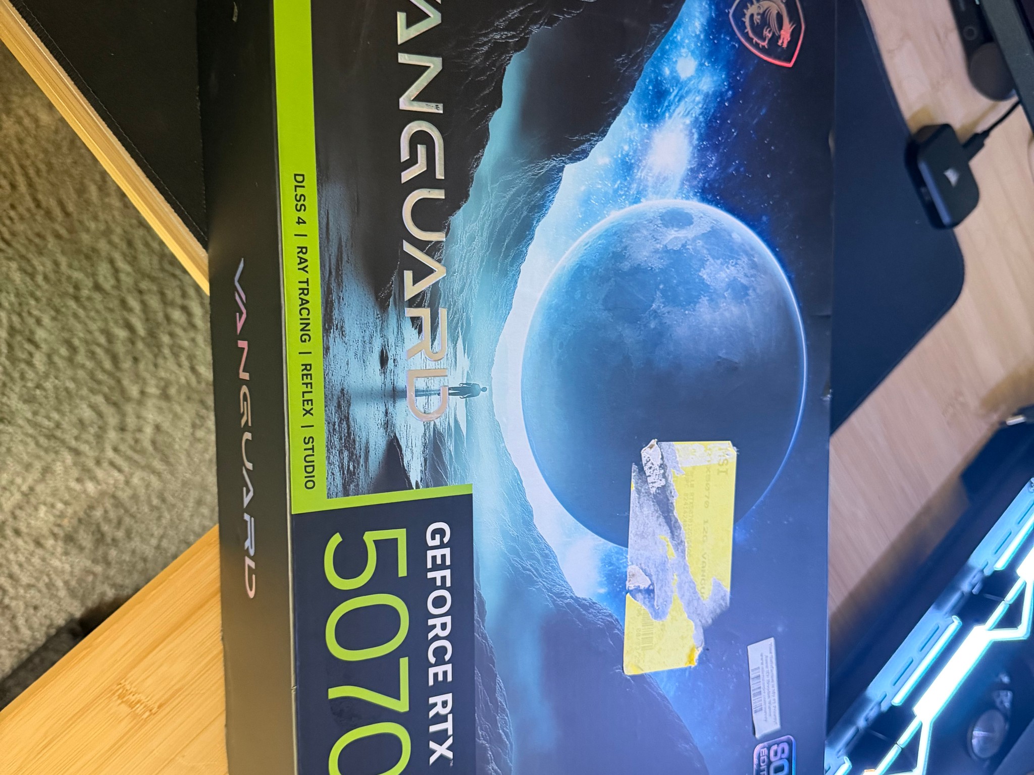 MSI GeForce RTX 5070 VANGUARD SOC