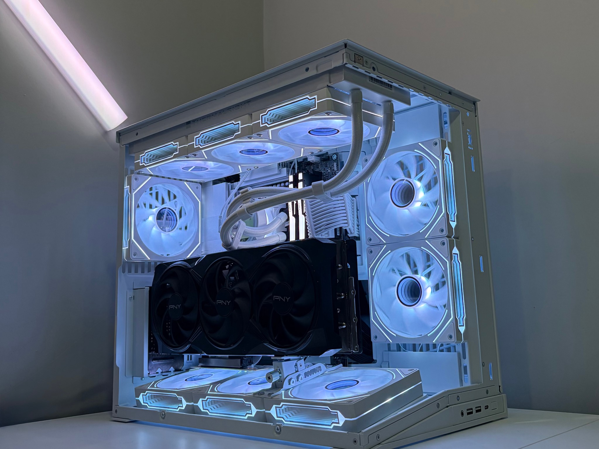 RTX 5080 | Ryzen 7 9850X3D | 32GB DDR5 RAM | 2TB SSD | 1000w PSU | Gaming PC