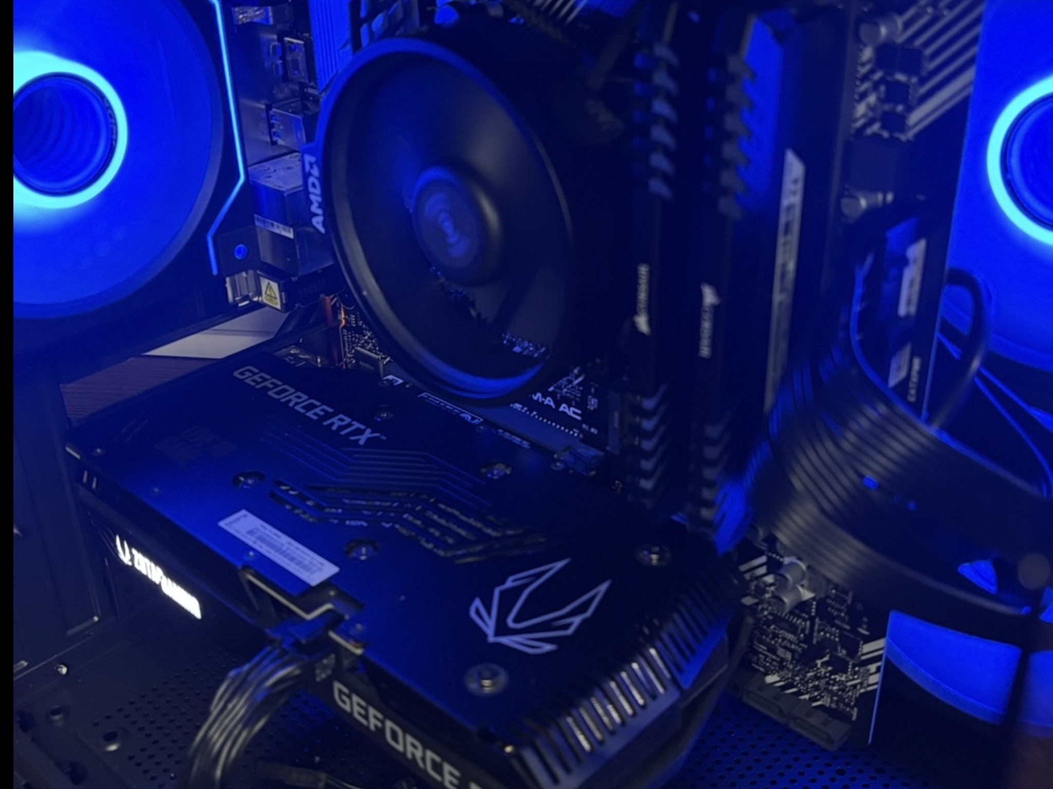 Black Gaming PC (RTX 3060 Ti 8GB + AMD Ryzen 5 5500 + 16GB DDR4 + SSD)