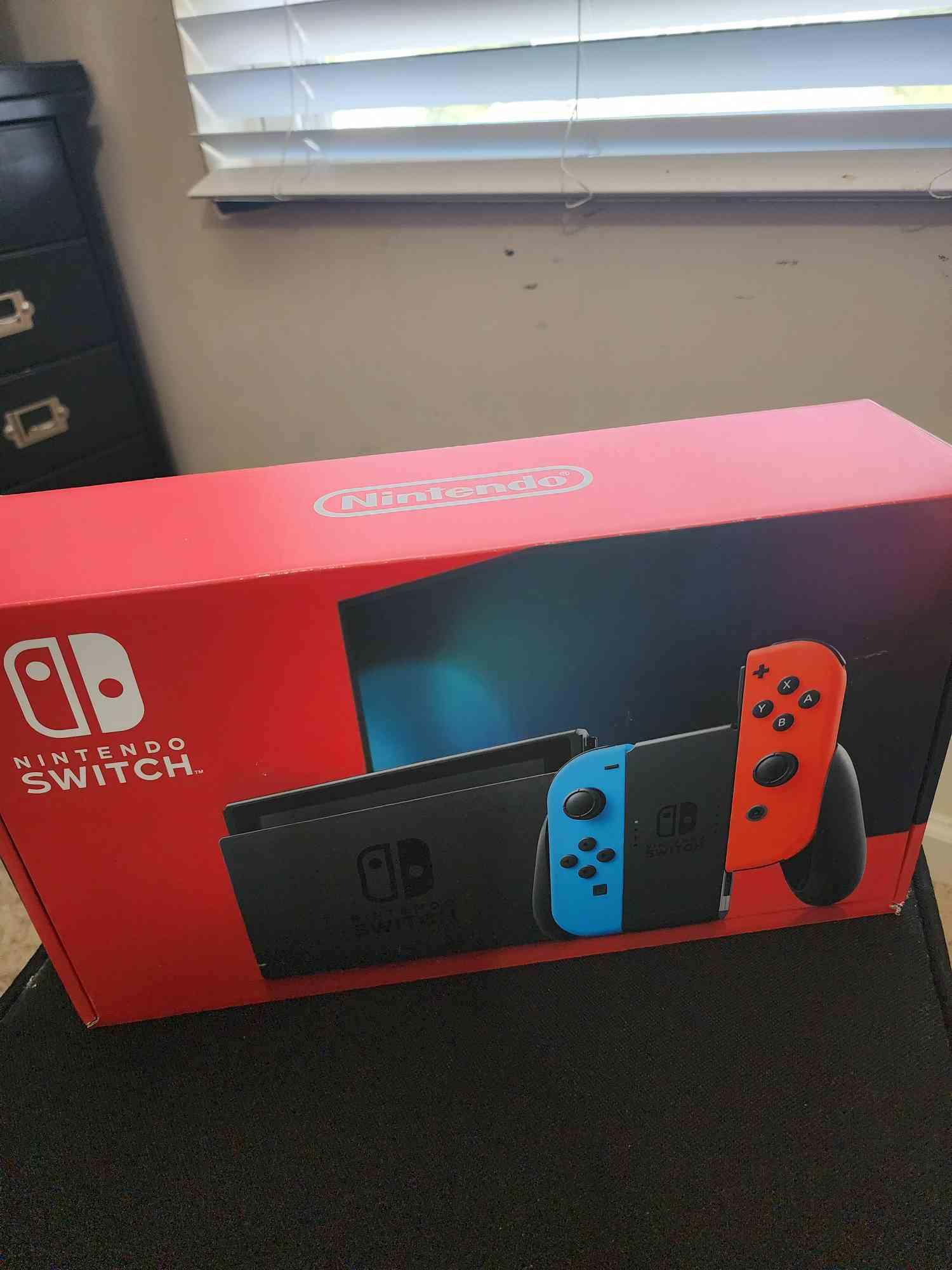 Nintendo Switch Bundle – w/ Box, 200GB SD Card, 3 Games, Case (Bundle)