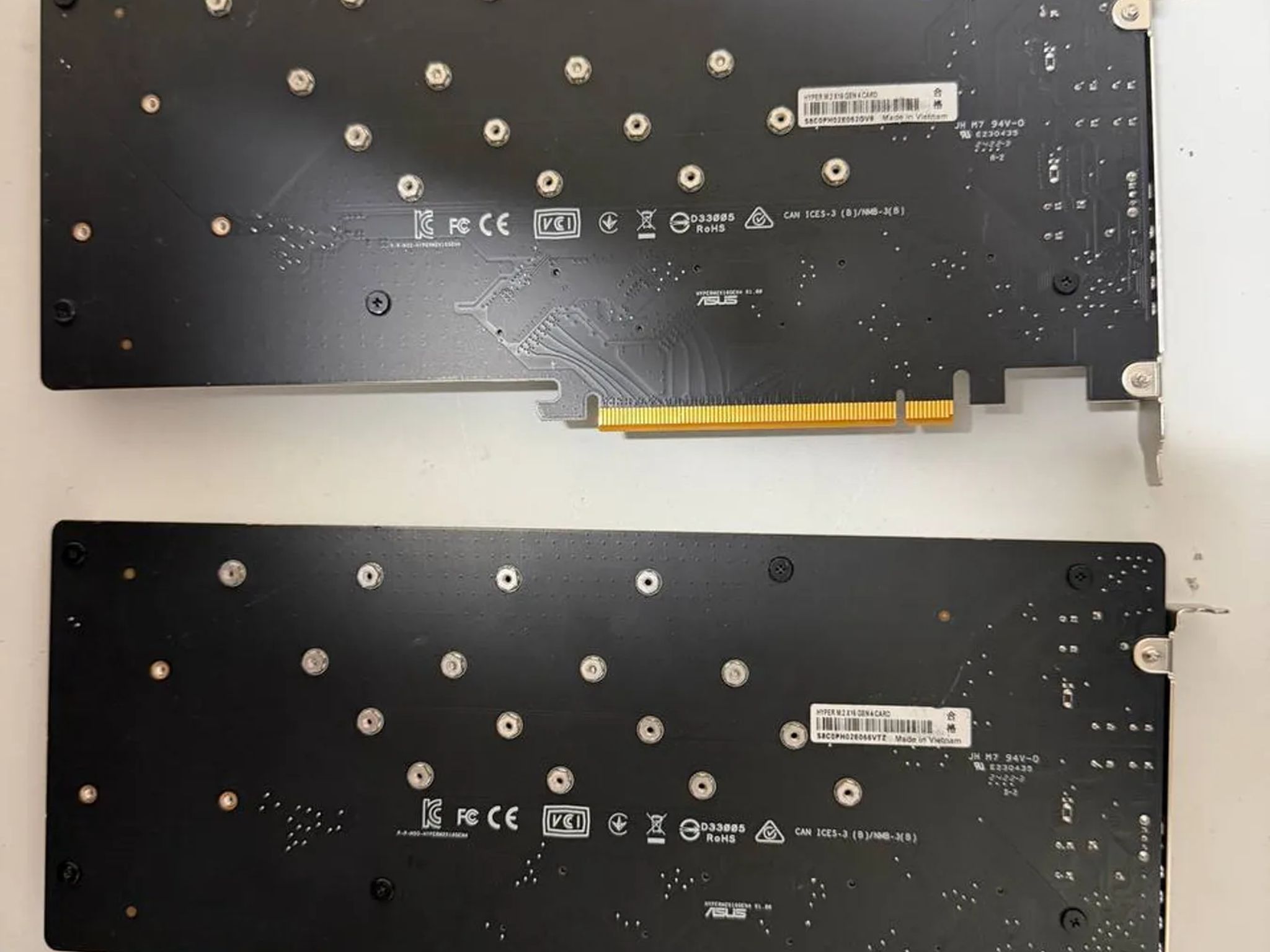 2× ASUS Hyper M.2 x16 Gen 4 Cards