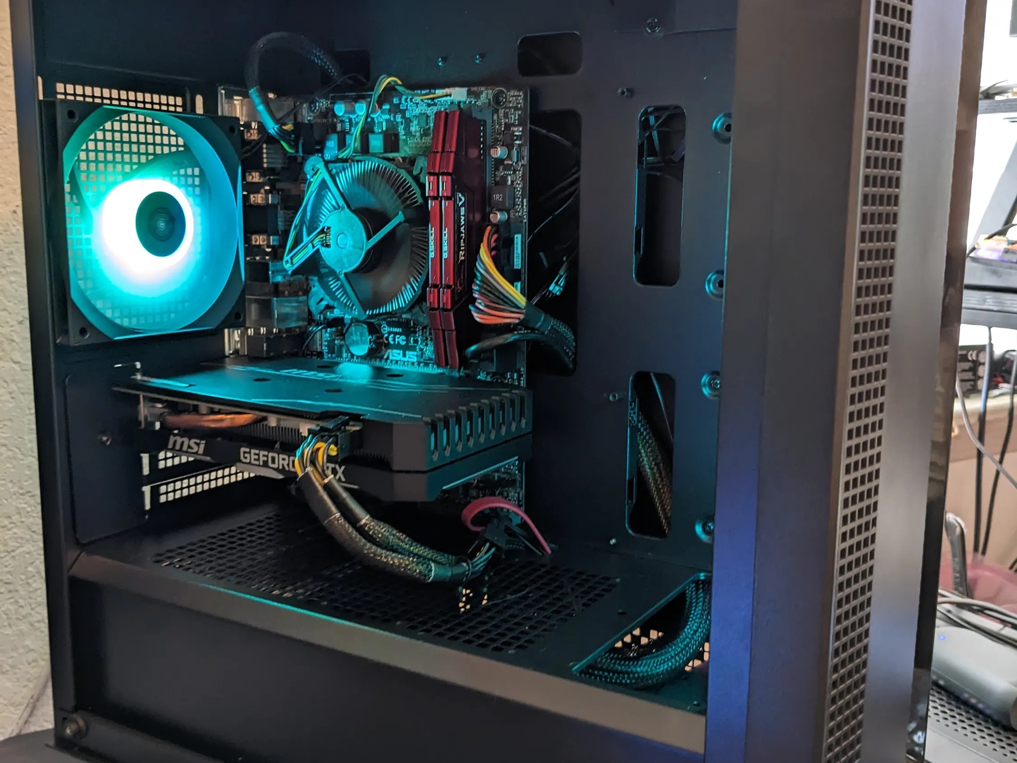 FREE SHIP|| i5-7500, GTX 1660S, 16GB RAM, 512GB SSD, Win10, WiFi, RGB