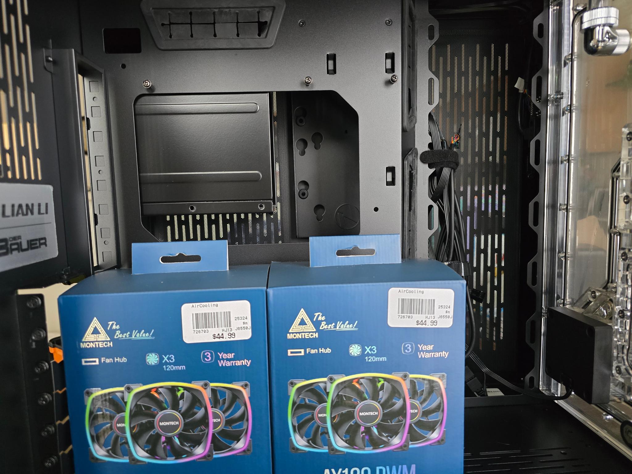 Lian Li Titan X O11D Case with built in Reservoir/Pump and 1 TB WD Gen 4 NVME (Read Description)