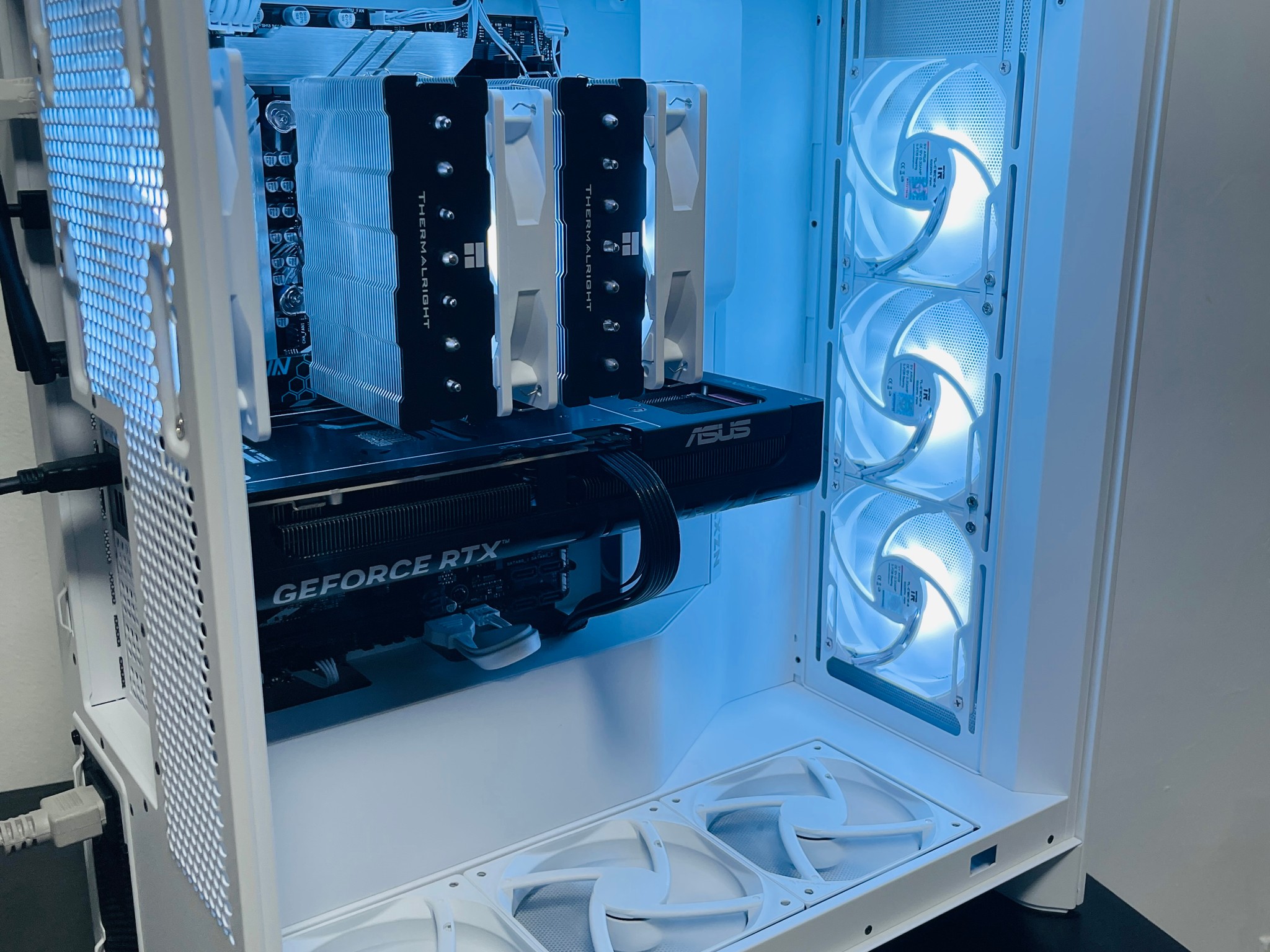 RTX 5070 12GB | i5-14600K | 32GB DDR5 | 2TB NVME M2 SSD | Win11 | WIFI+BT | Custom Gaming PC