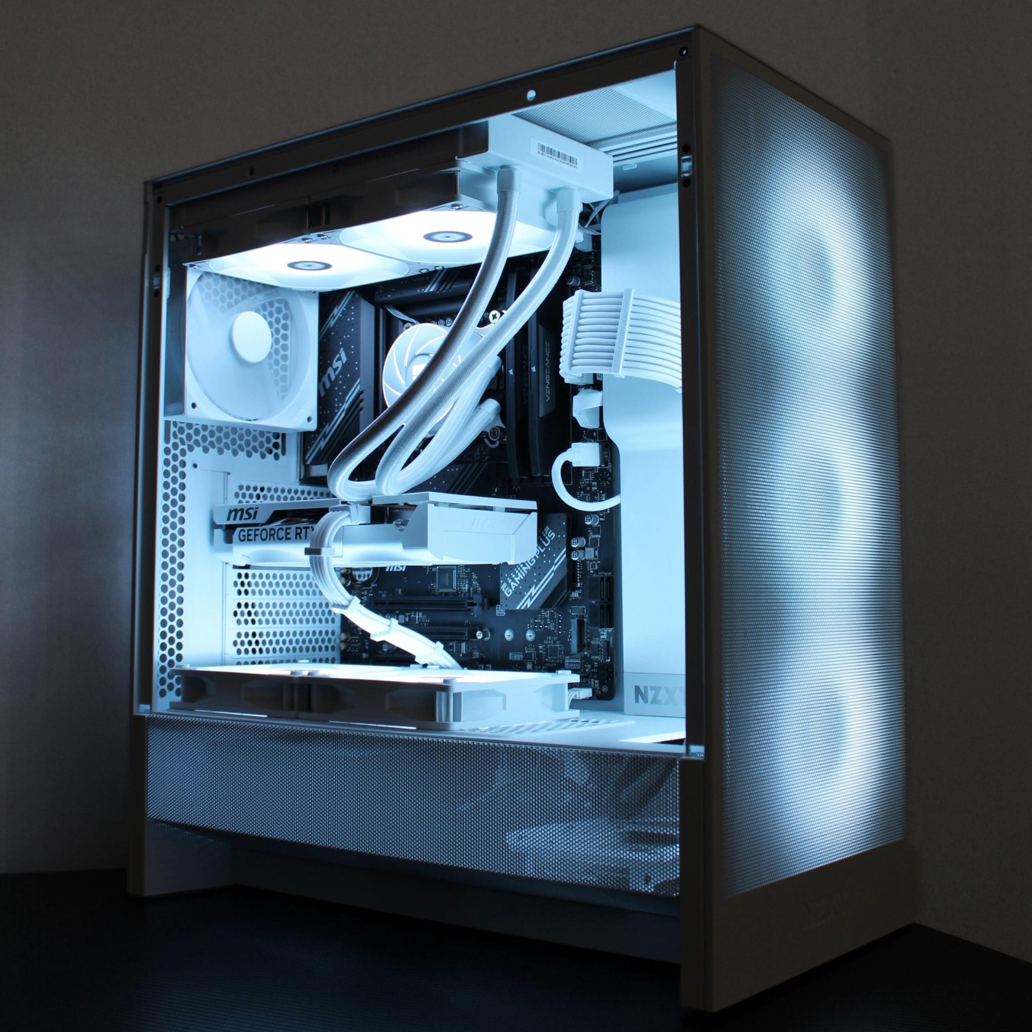 WHITE CUSTOM GAMING PC | RTX 5060 🎮 | 32GB RAM DDR5 ⚡️| Intel Core i5-12400F 🧠 |