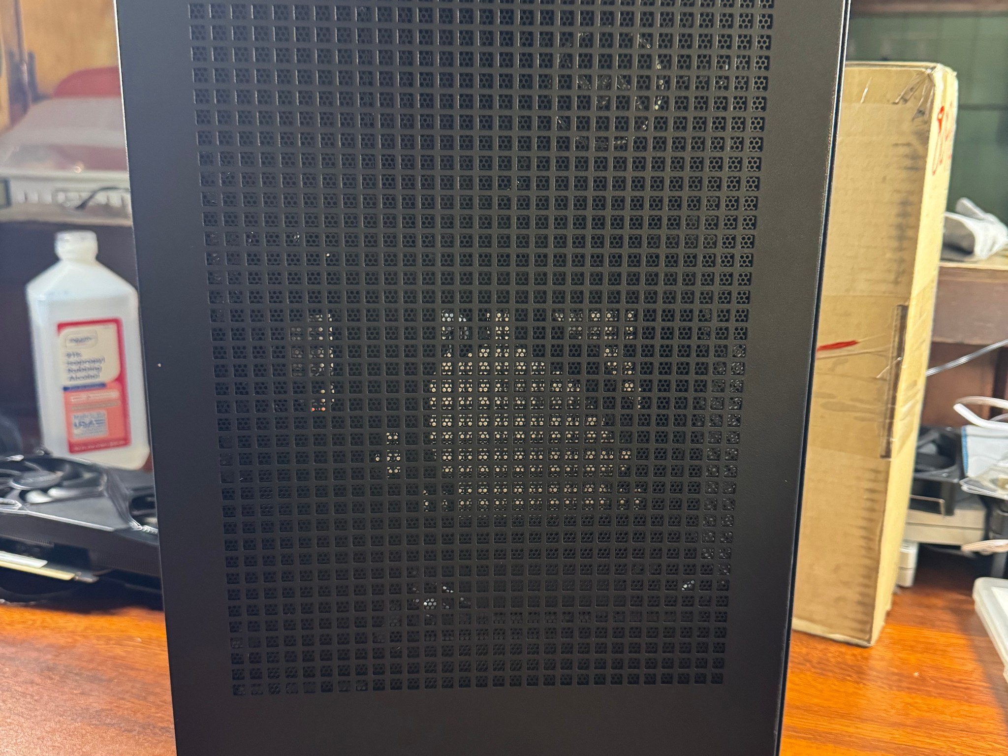 HYTE REVOLT 3 + 700W 80+ Platnium PSU