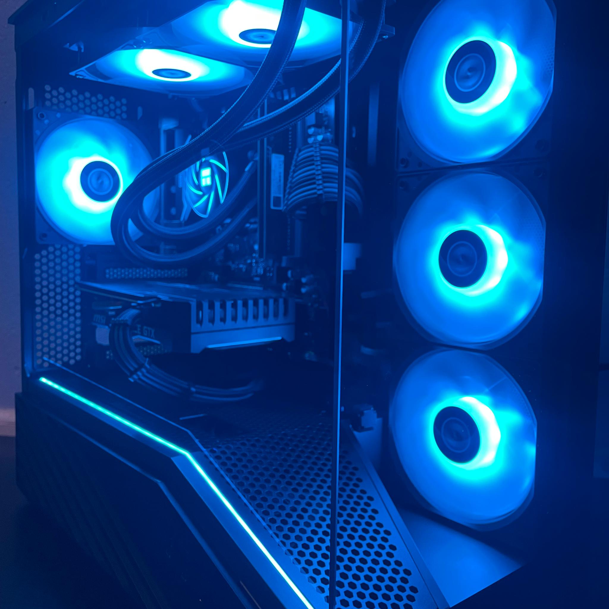 Gaming PC 🦊Arctic fox❄️