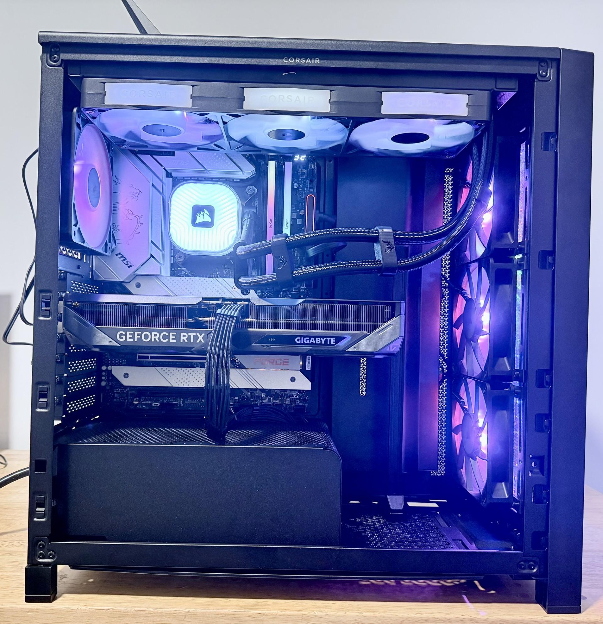 Corsair 4000D RTX 5070 OC 12GB