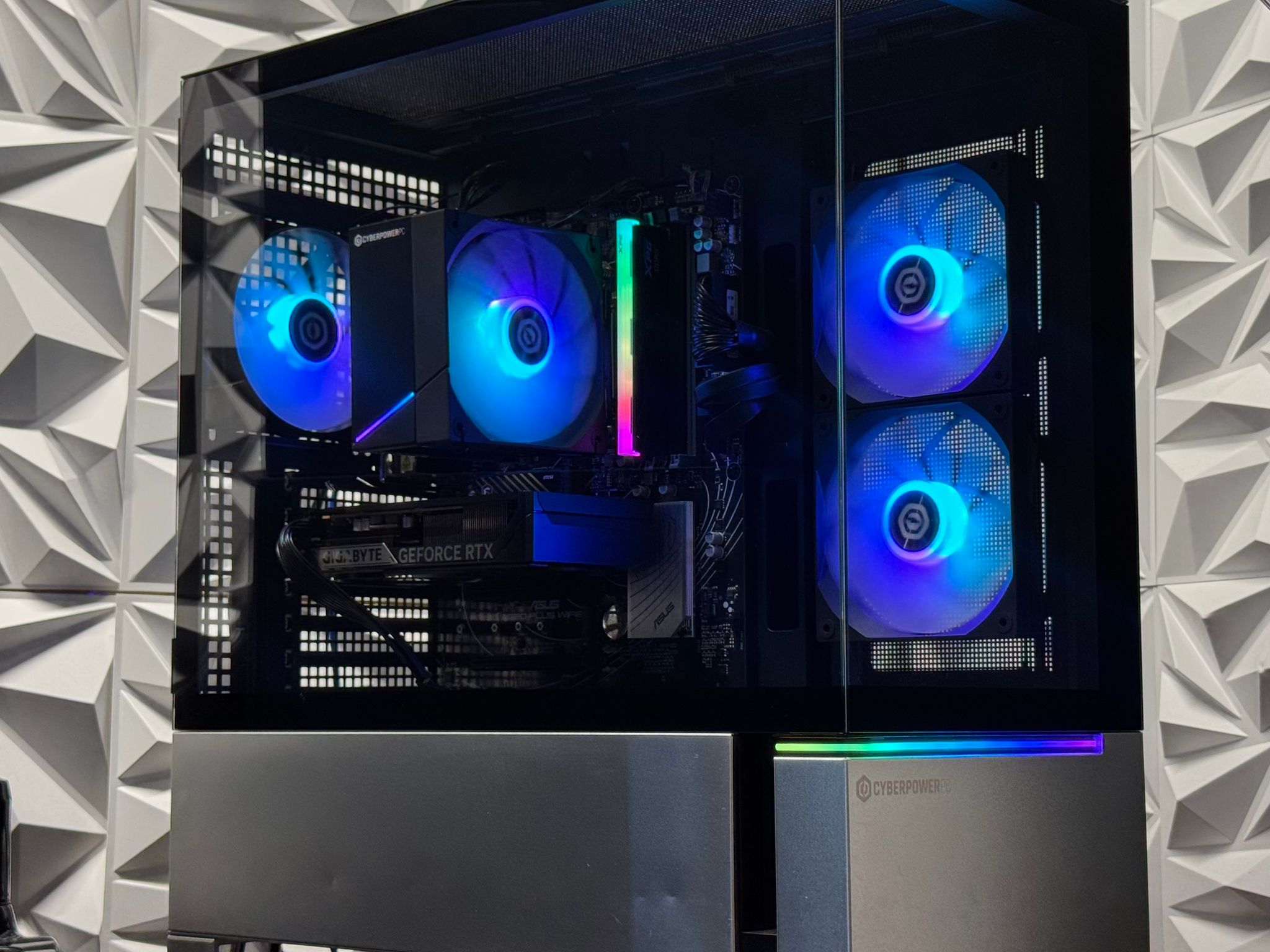 RTX 5060 / Ryzen 5 8400F / 16GB DDR5 / 1Tb SSD / Gaming pc / Future proof