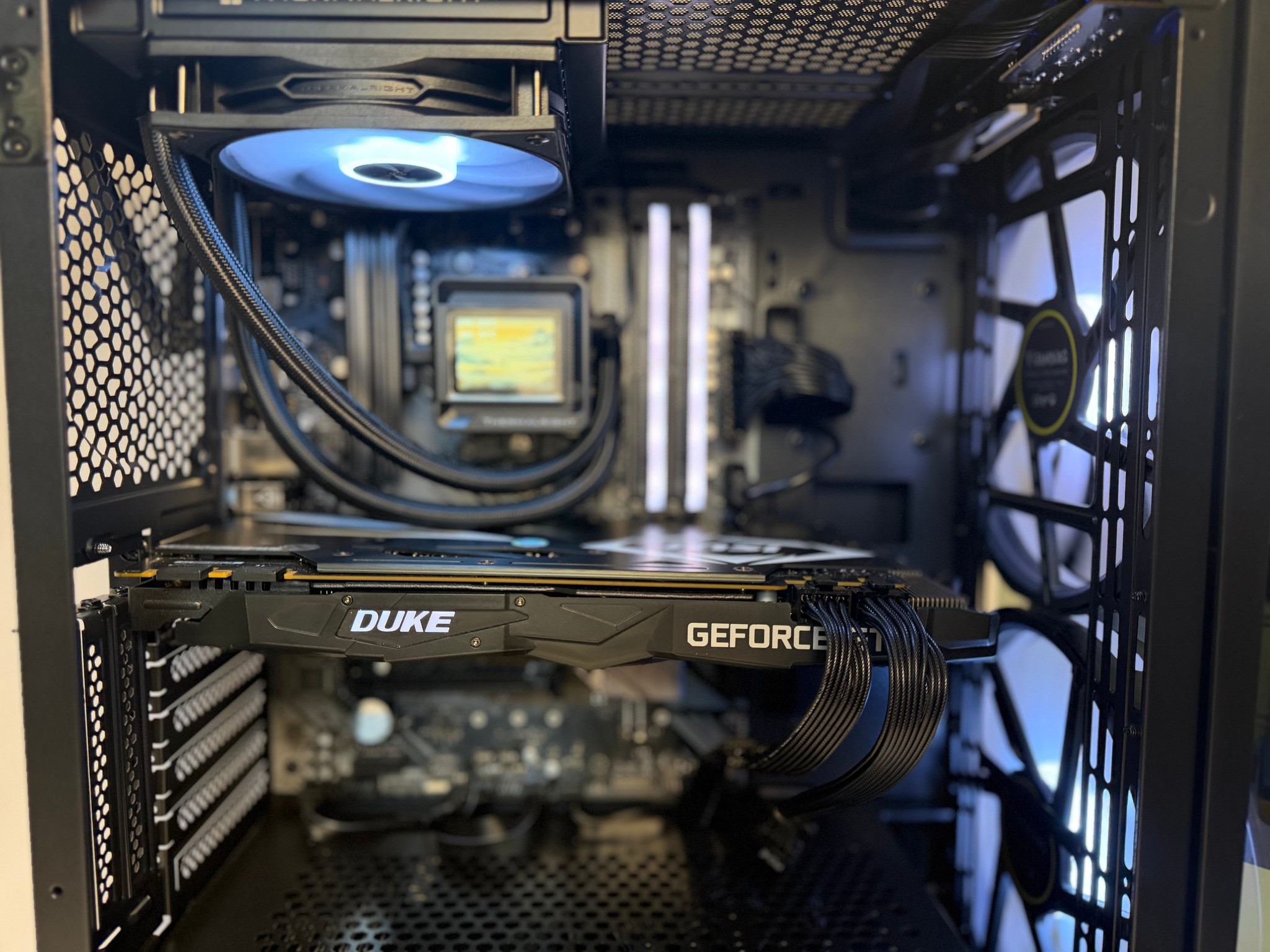 GTX 1080 Ti Gaming PC | Ryzen 5 5500 | 1TB SSD | 16GB DDR4