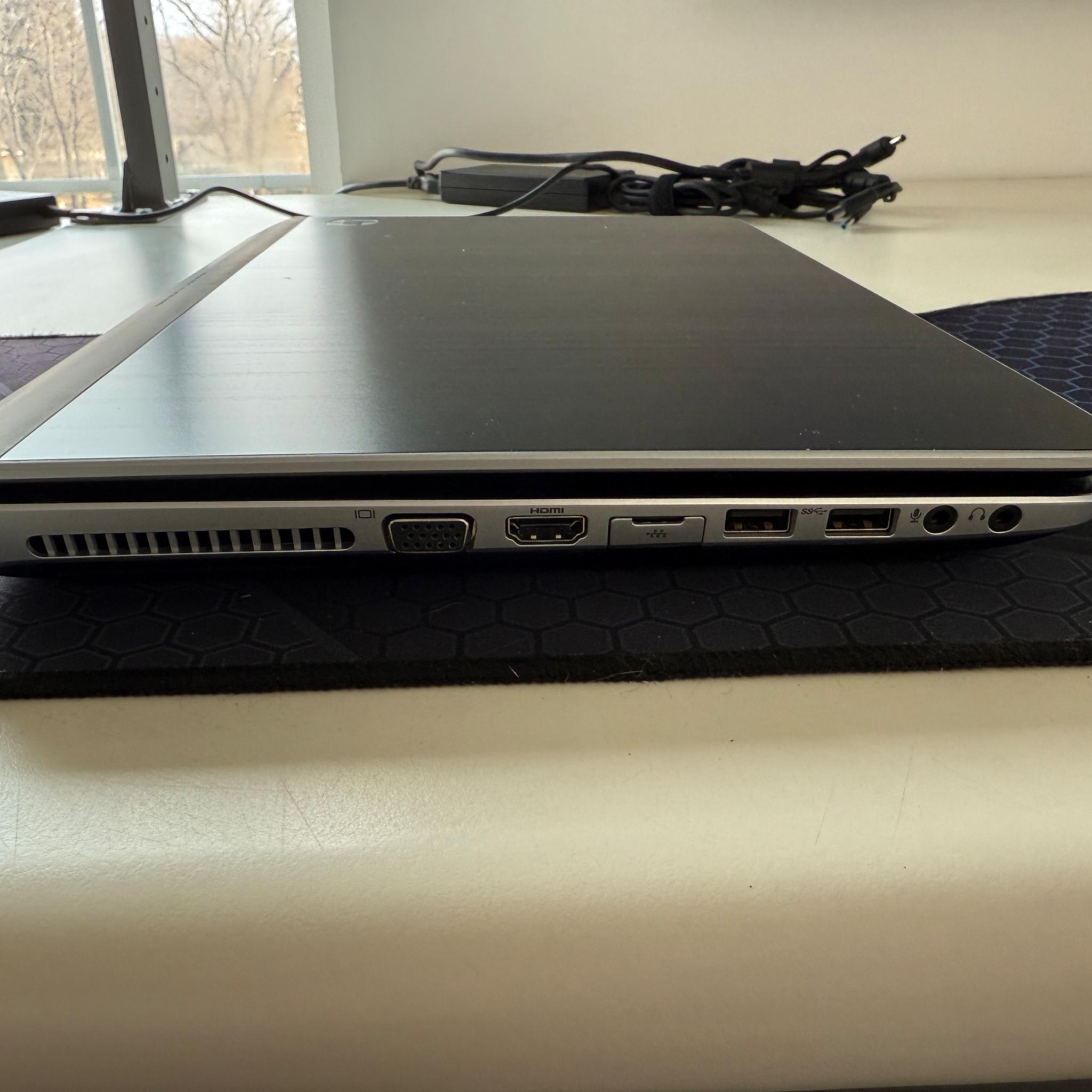 HP Envy dv6- i7-3630QM+HD Graphics 4000+8GB Ram+256 SSD+W10