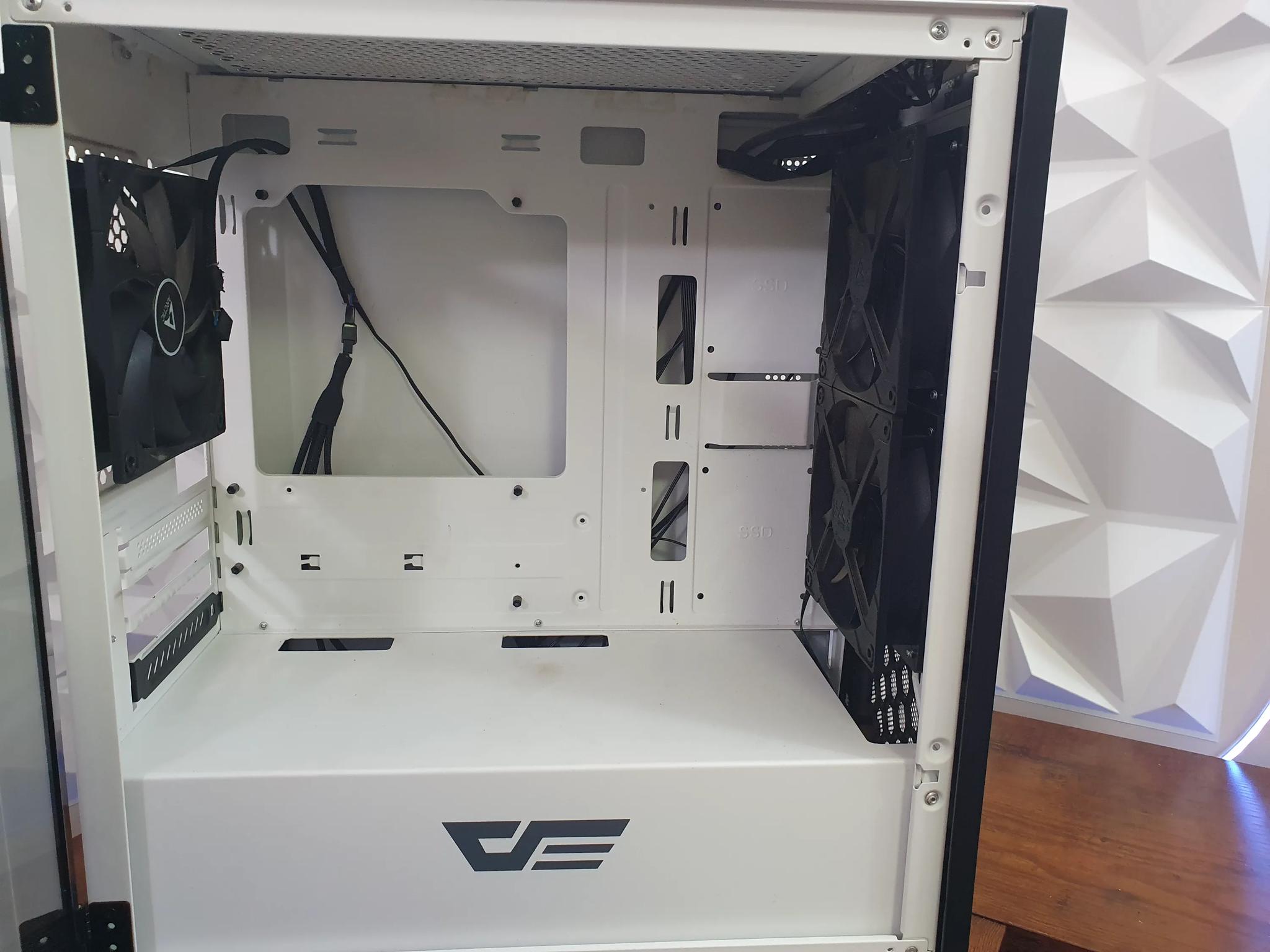 White Micro ATX PC Case (**Lose Front panel**)