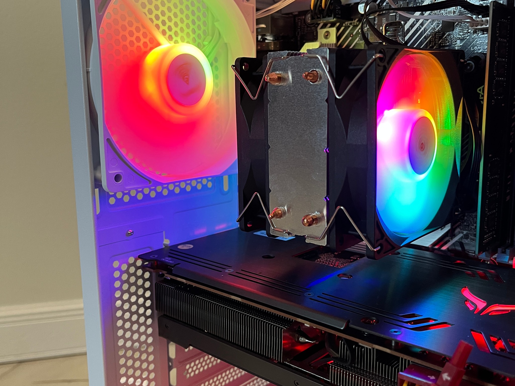 AMD RX 6600 XT, Intel Core i5-11400f, 16GB RAM, 1TB SSD, High FPS Gaming PC w/ Wi-Fi & BT