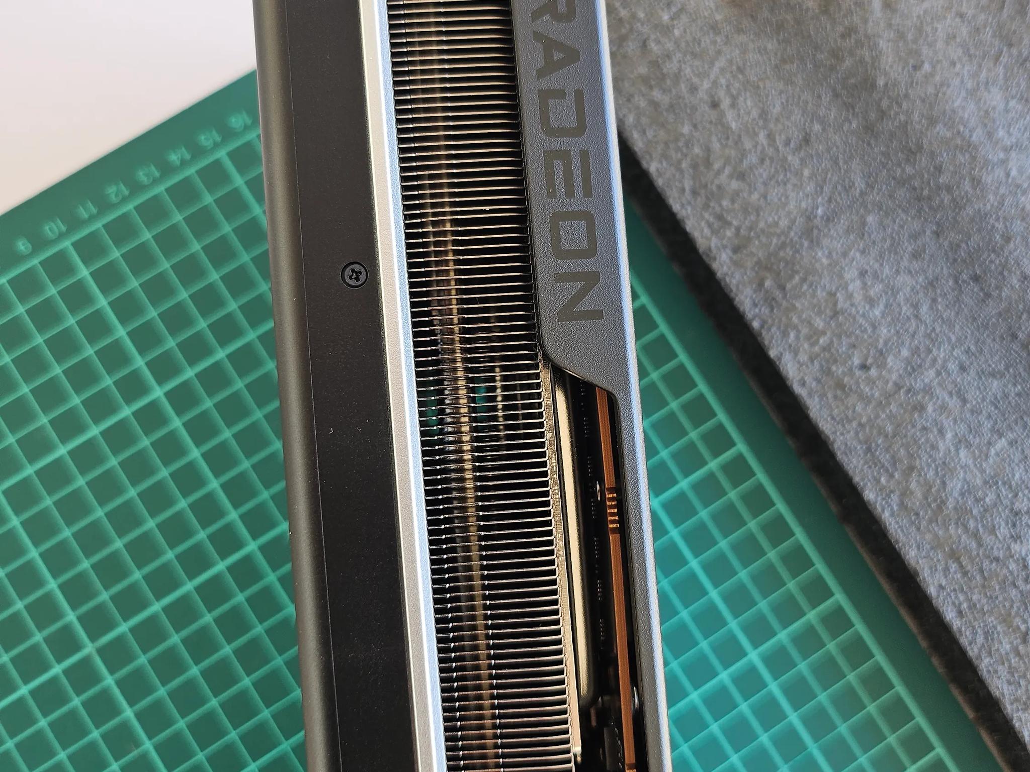 *LIKE NEW* XFX Speedster MERC310 Radeon 7900 XT Ultra