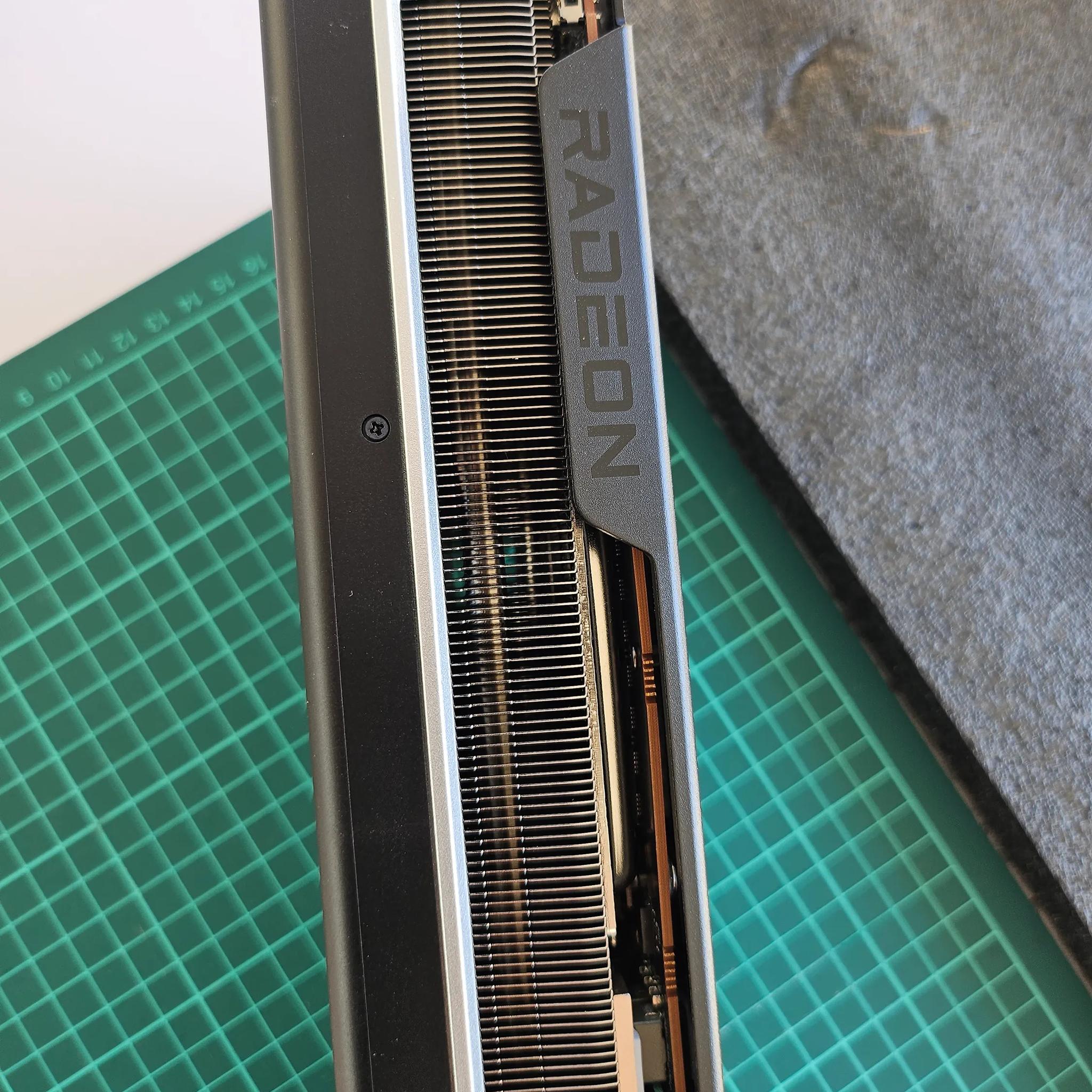 *LIKE NEW* XFX Speedster MERC310 Radeon 7900 XT Ultra
