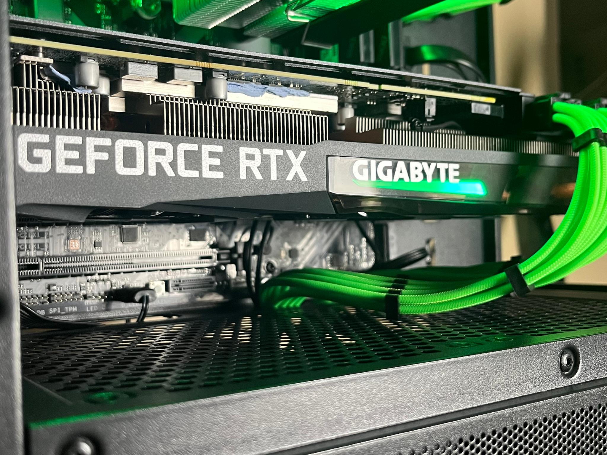 💚🖤Emerald Force Gaming PC🖤💚RTX 3070TI💚🖤Ryzen 5 7600🖤💚16GB DDR5💚🖤1TB NVME SSD🖤💚