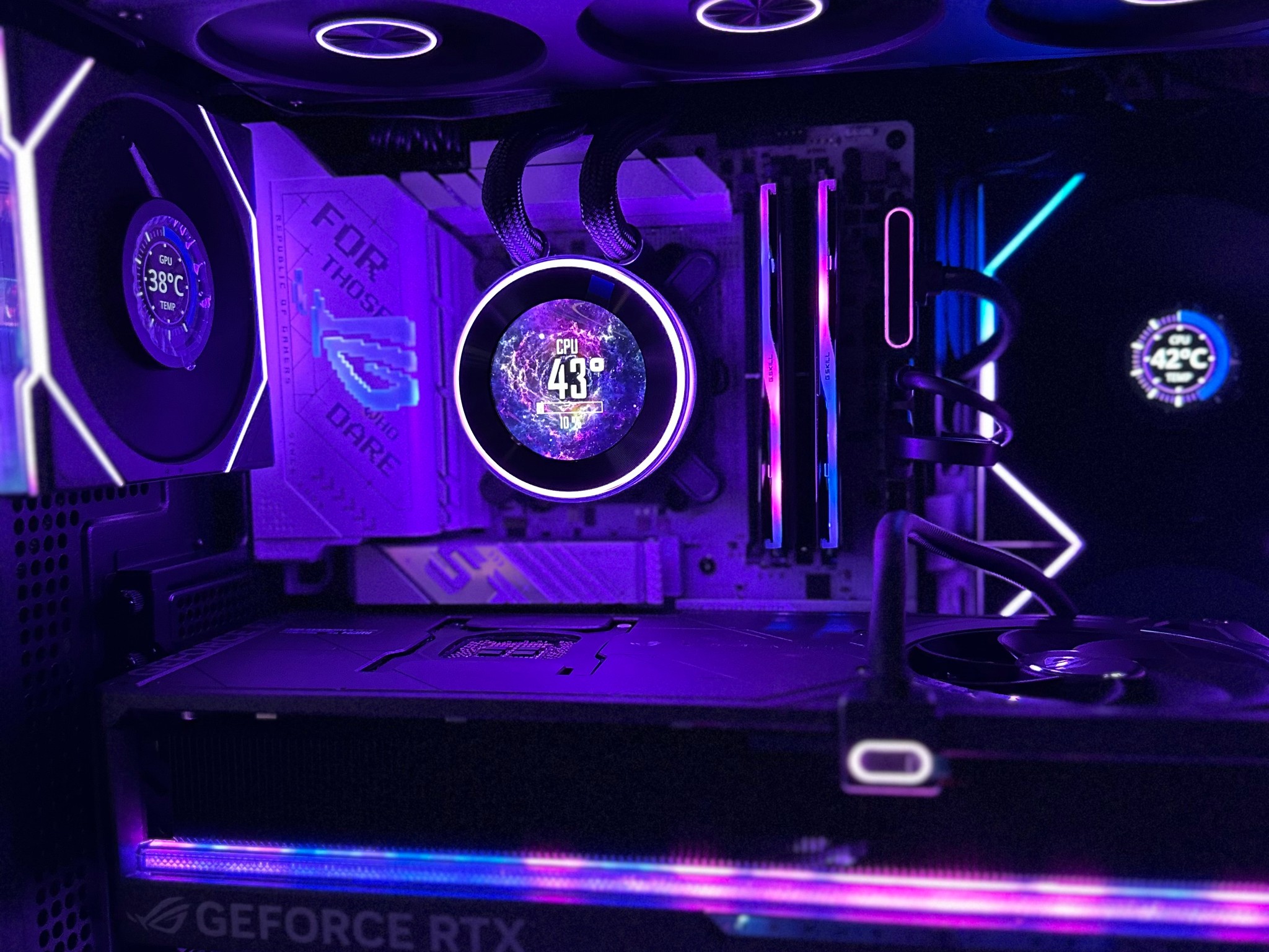 Ryzen 7 9800X3D PC | RTX 5090 ROG Astral | 32GB DDR5 | 2TB NVMe