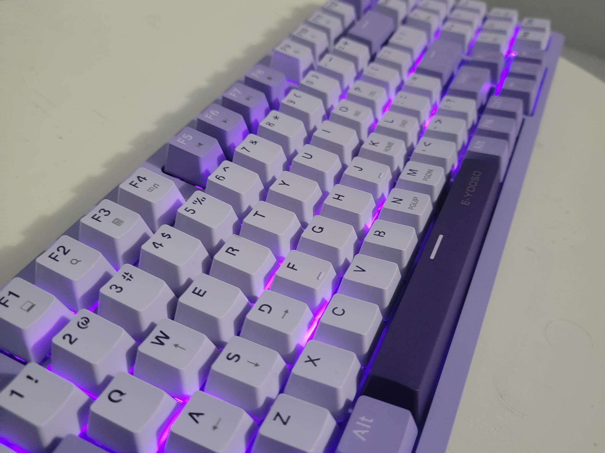 E-YOOSO Z-94 Mechanical Keyboard | 84% Layout | Blue Switches | Purple/White | New in Box