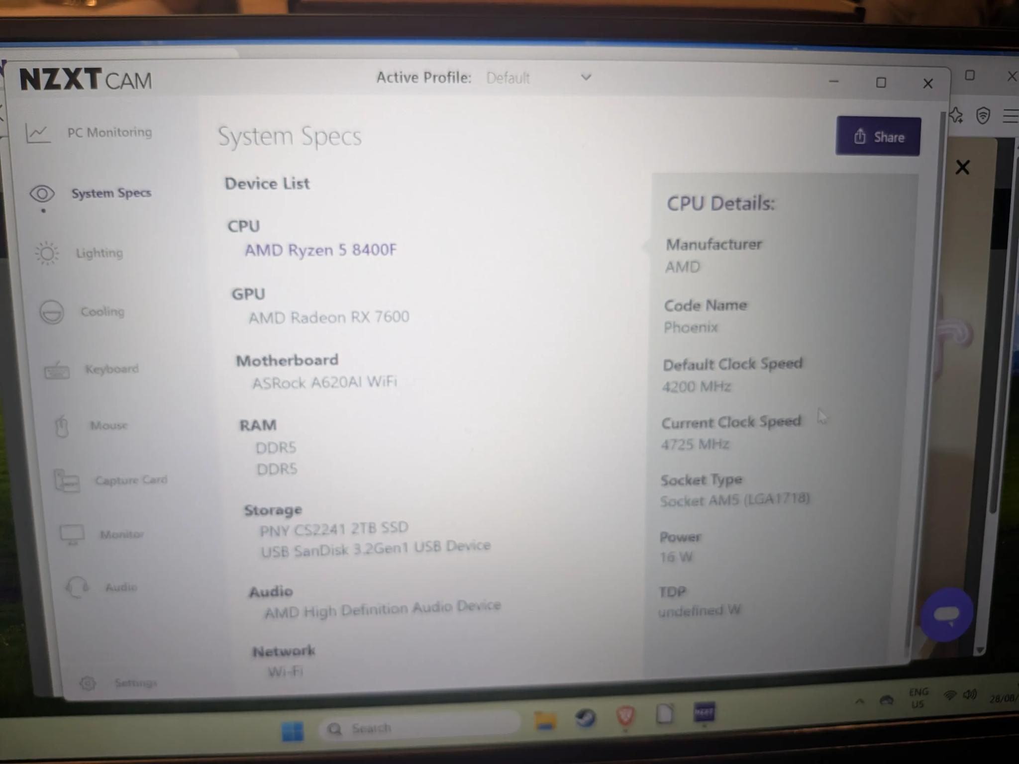 XP Bliss - RX 7600, Ryzen 5 8400F, 32 GB DDR5, 2 TB Gen 4 NVME, RGB, Sleeper