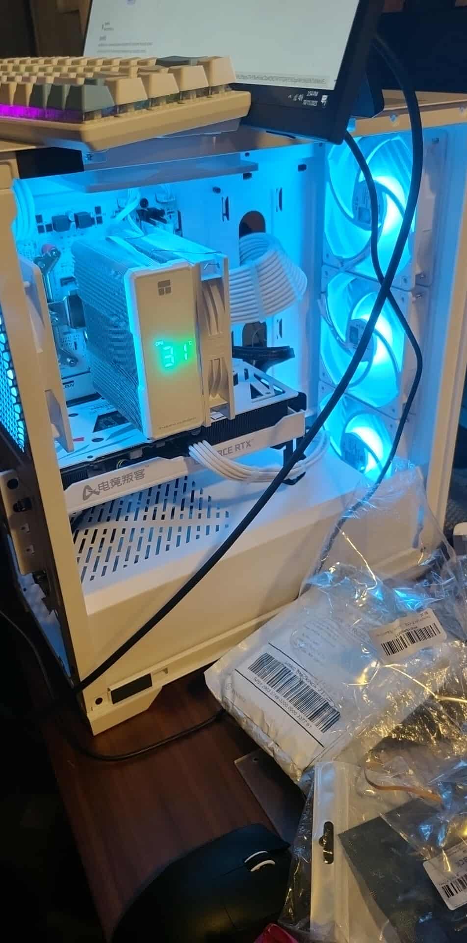 Ryzen 5600/b550/rtx 3060 ti white pc