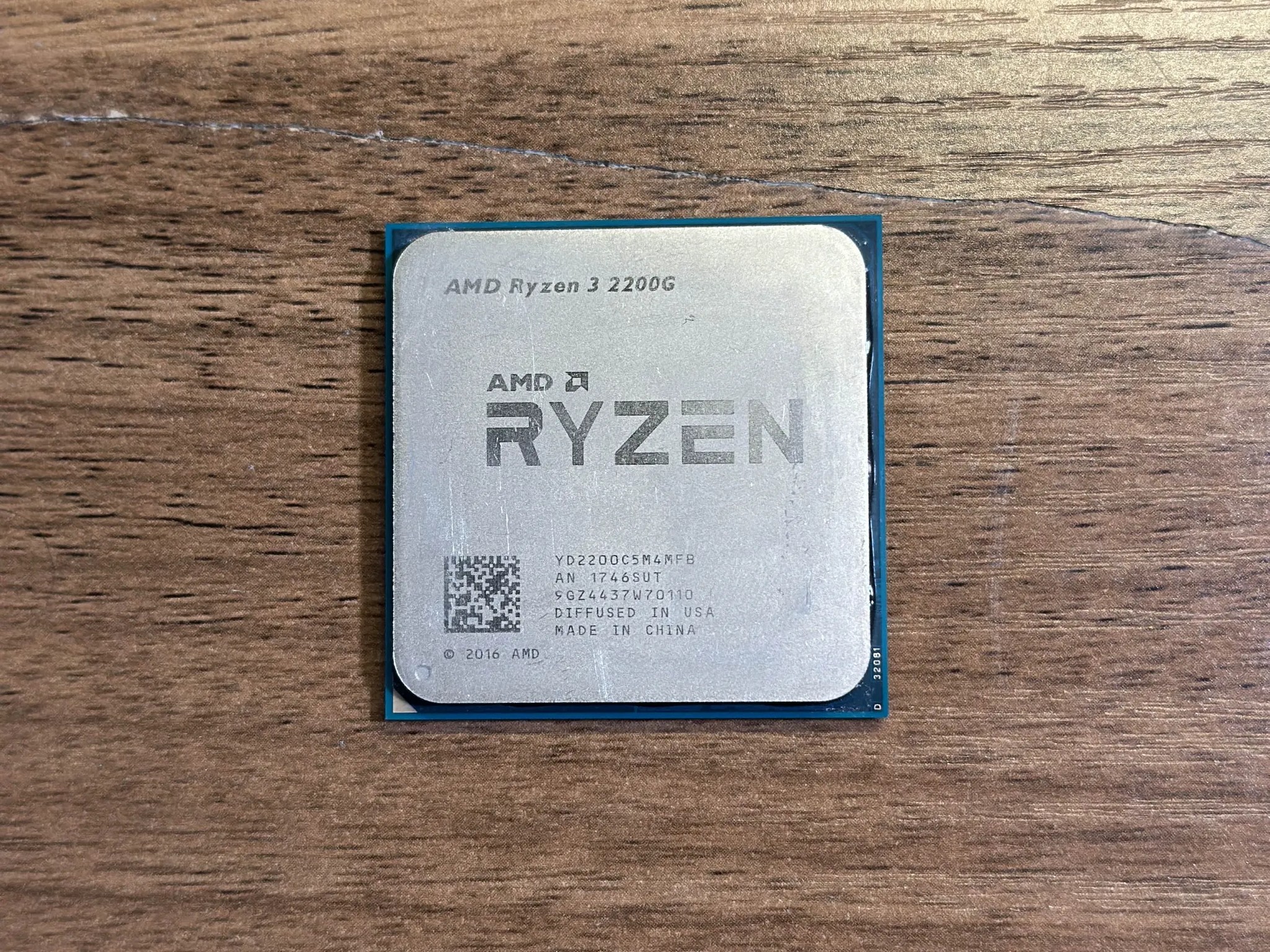 AMD Ryzen 3 2200G Processor CPU