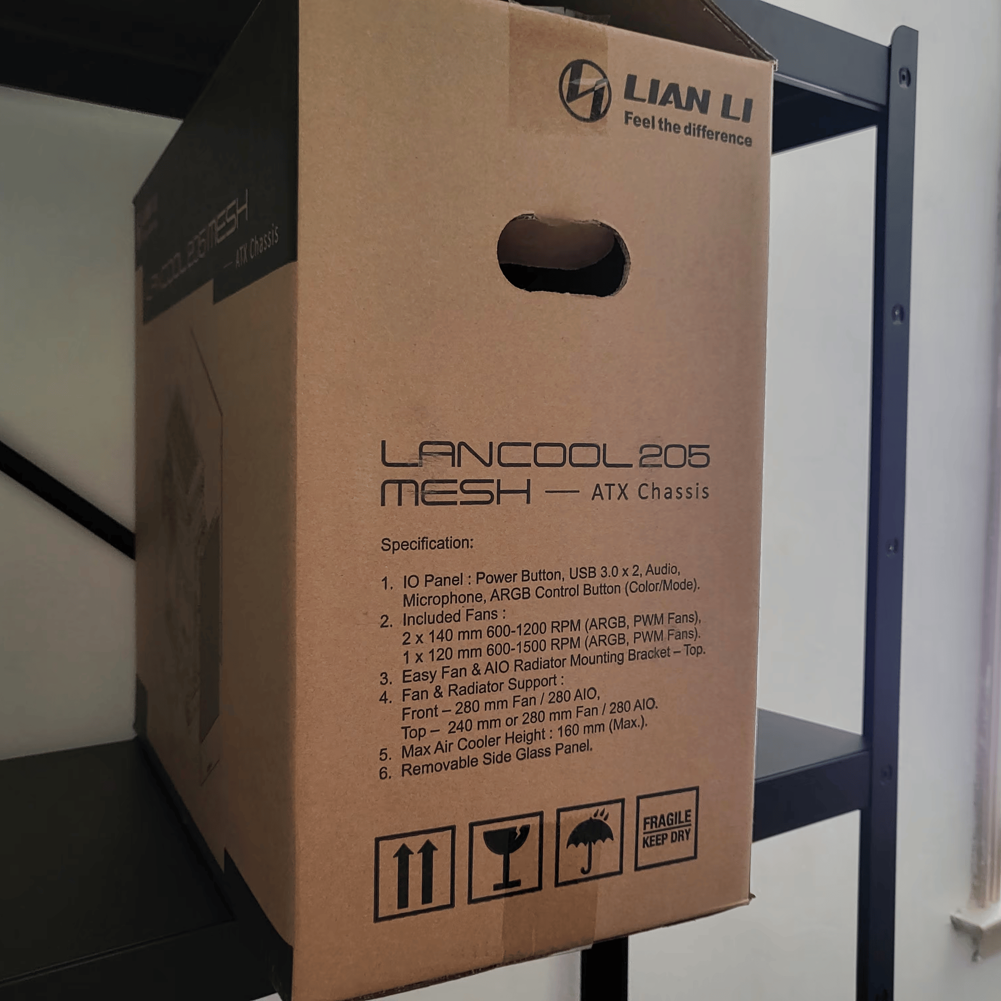 Lian Li 205 Mesh Case Box