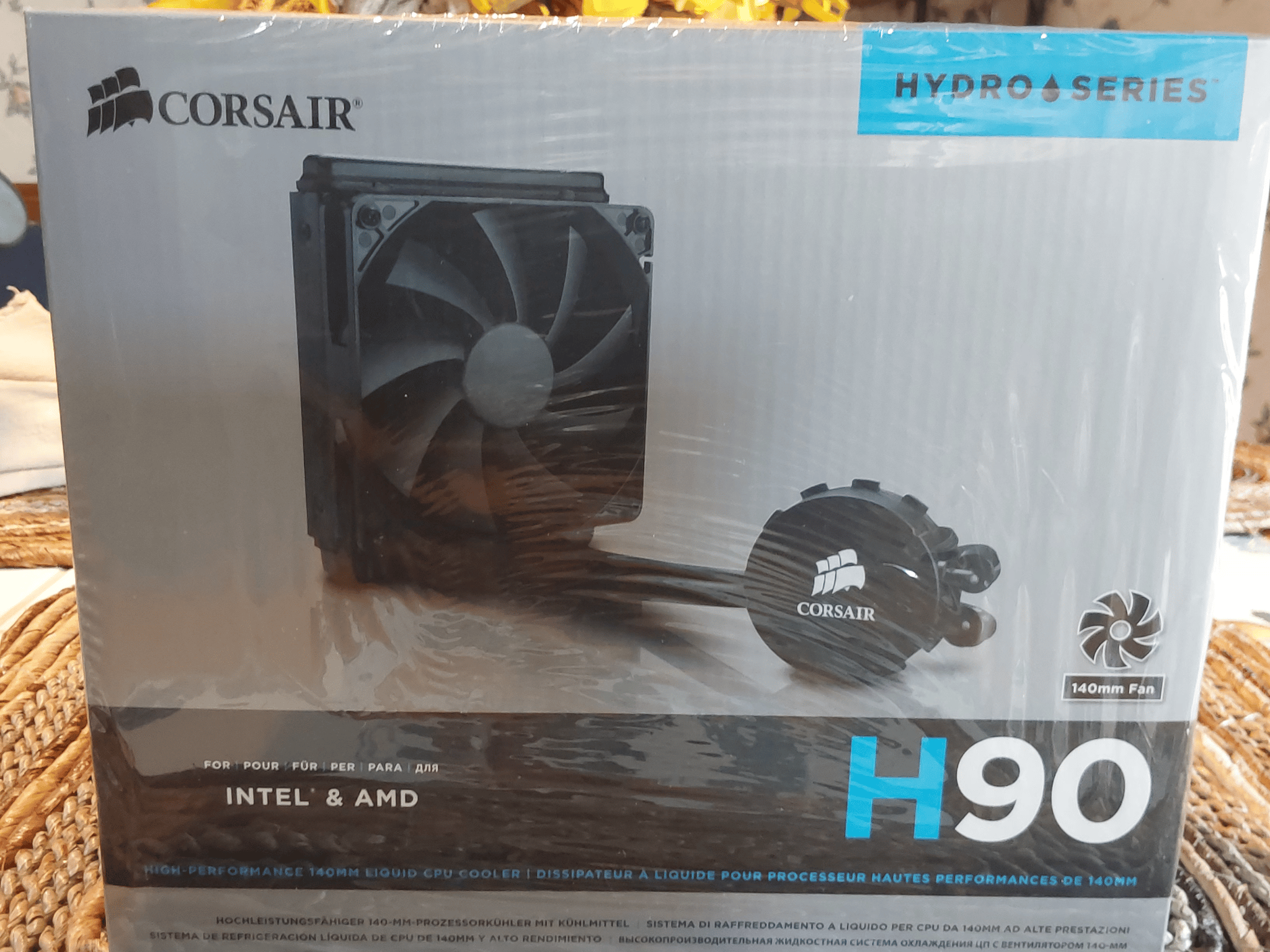 NEW Corsair Hydro Series H90 140mm Liquid CPU Cooler (Model CW-9060013-WW)