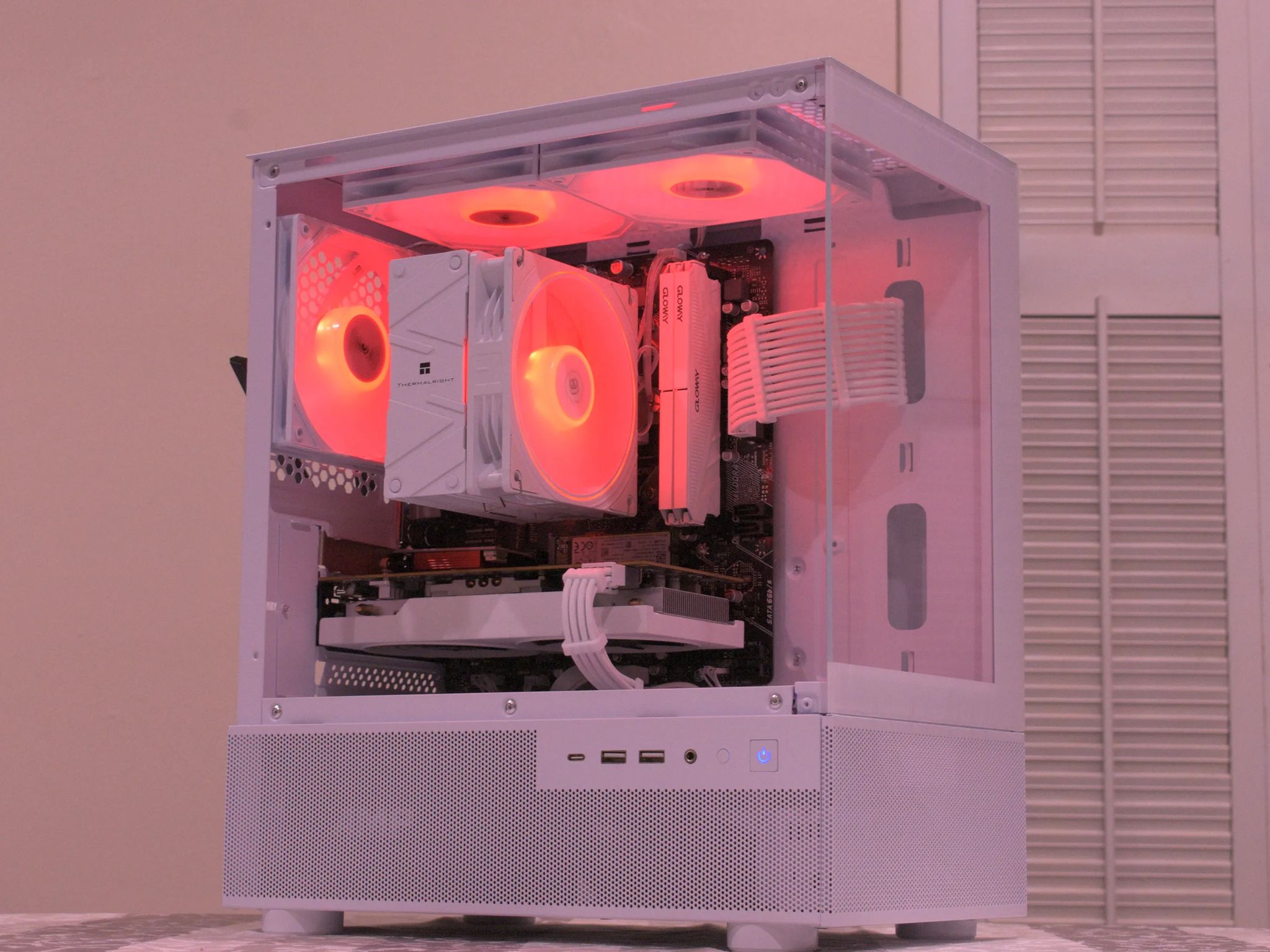 1080p Beast | Ryzen 5 3600 | RX 6600 8GB | 32GB DDR4 | 1TB nVME SSD | 1080p White RGB Gaming PC