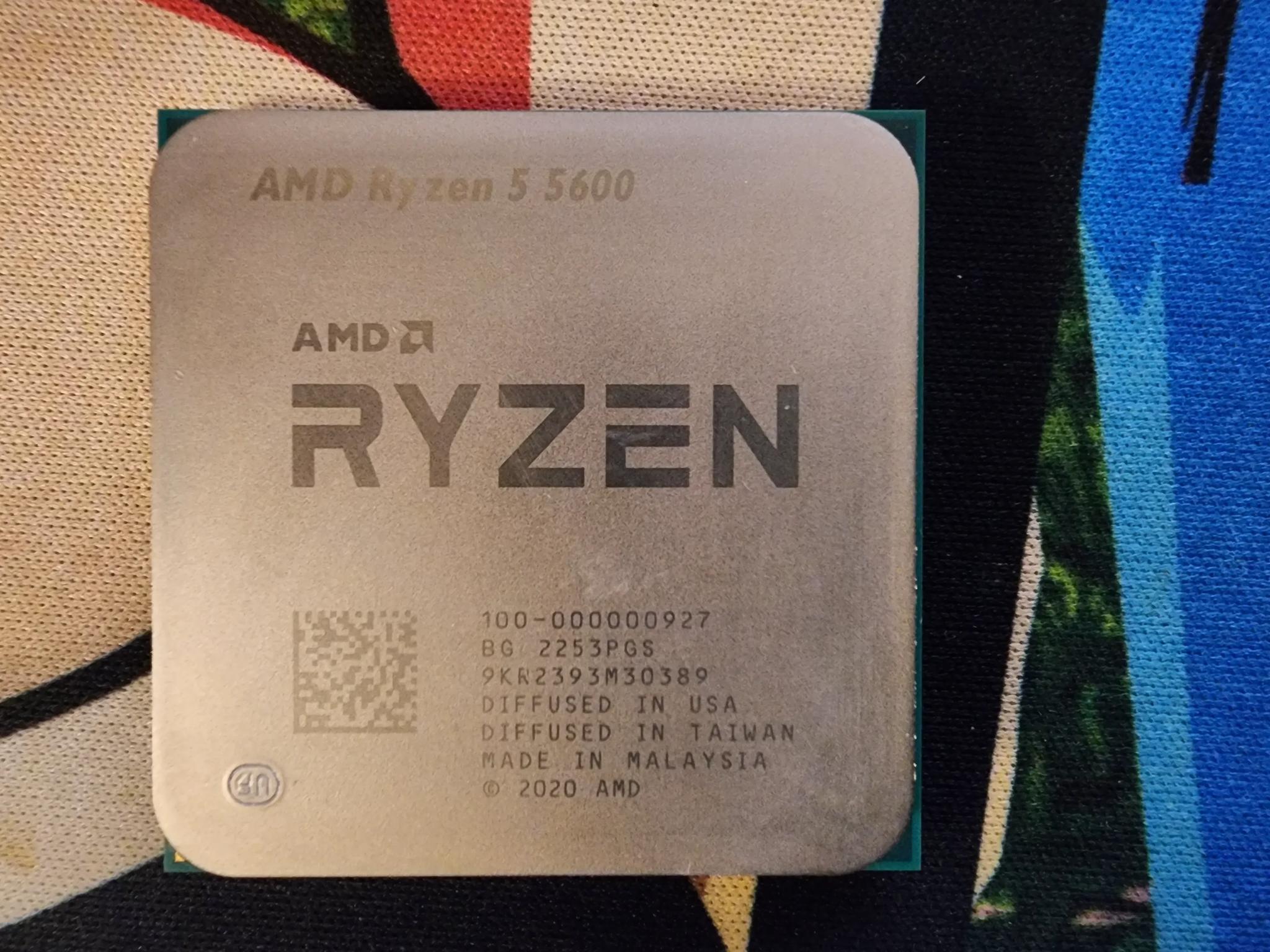 Ryzen 5 5600 W/Stock cooler