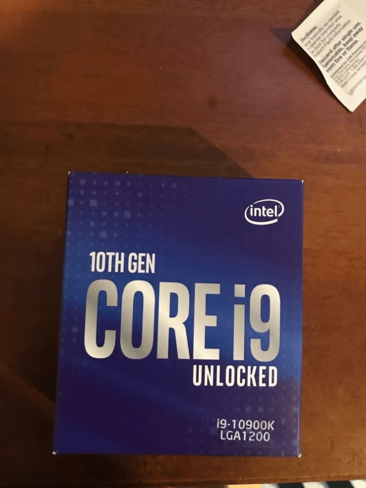 Intel Core i9-10900K 3.7 GHz 10-Core Processor Unlocked 