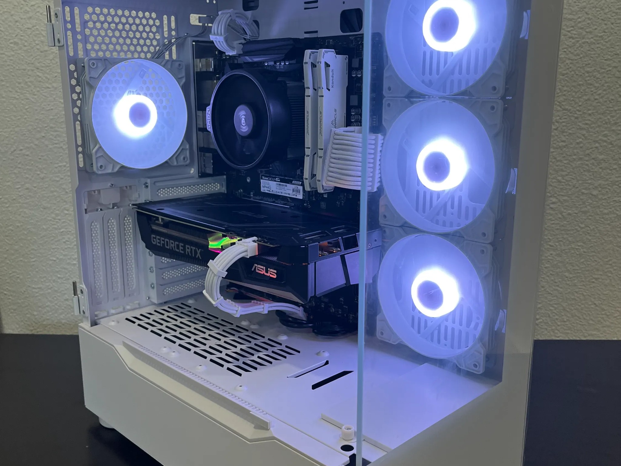 Ryzen 5 5600x | RTX 3060 Ti | High-End RGB Gaming PC