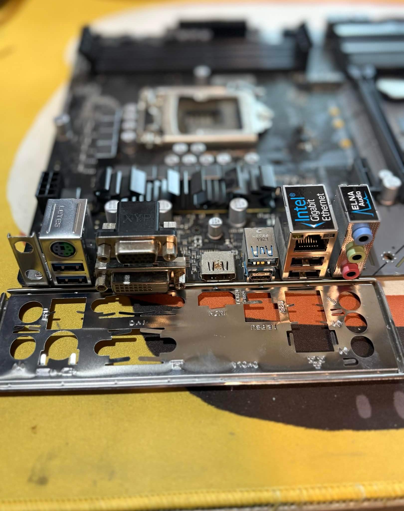ASRock Z390 Pro4 ATX LGA1151 Motherboard
