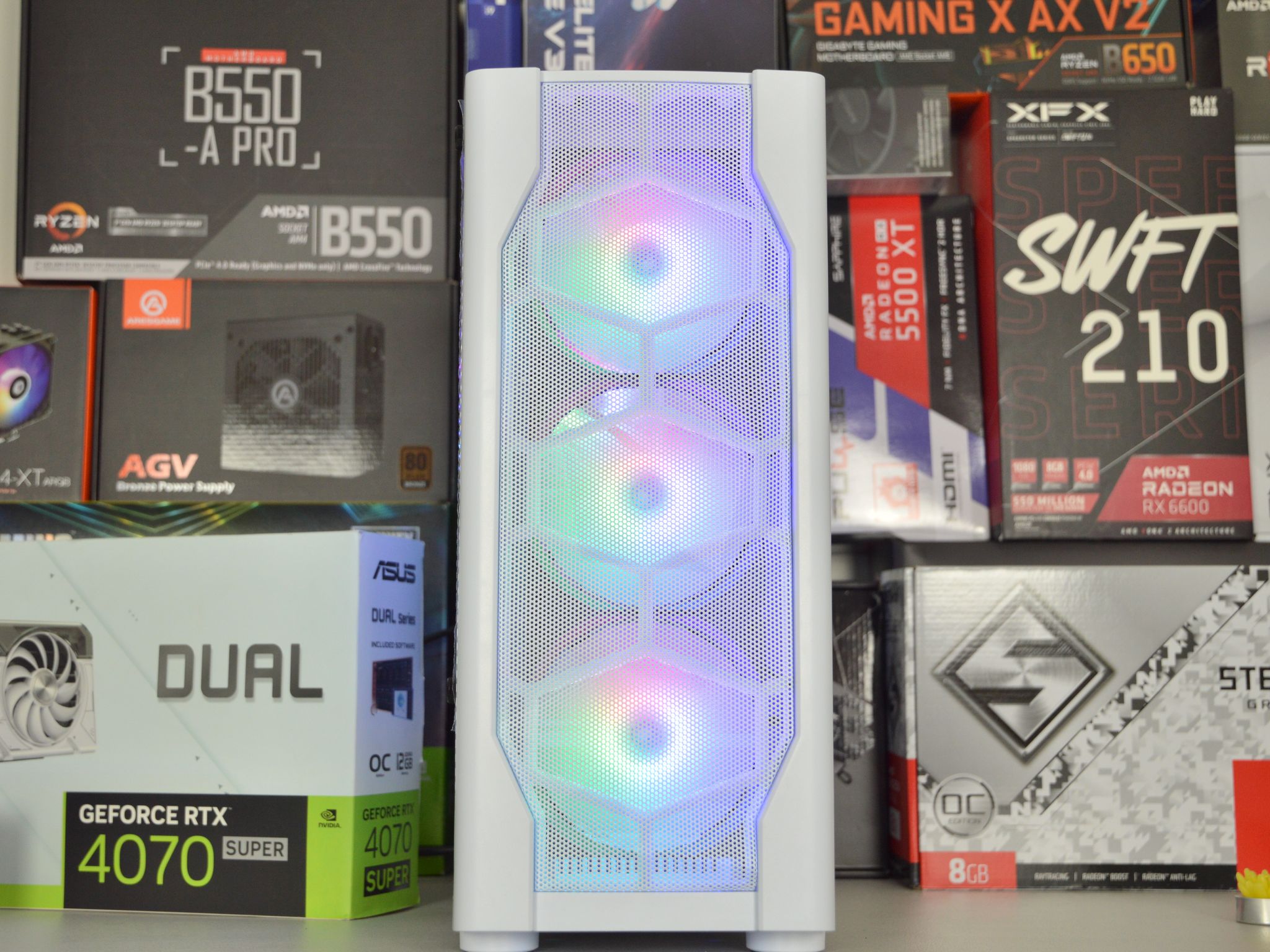🌈🌨️| RTX 2060 SUPER 6GB | INTEL i5-9500 | 16GB DDR4 RAM | 1TB SATA SSD | Rainbow Blizzard |