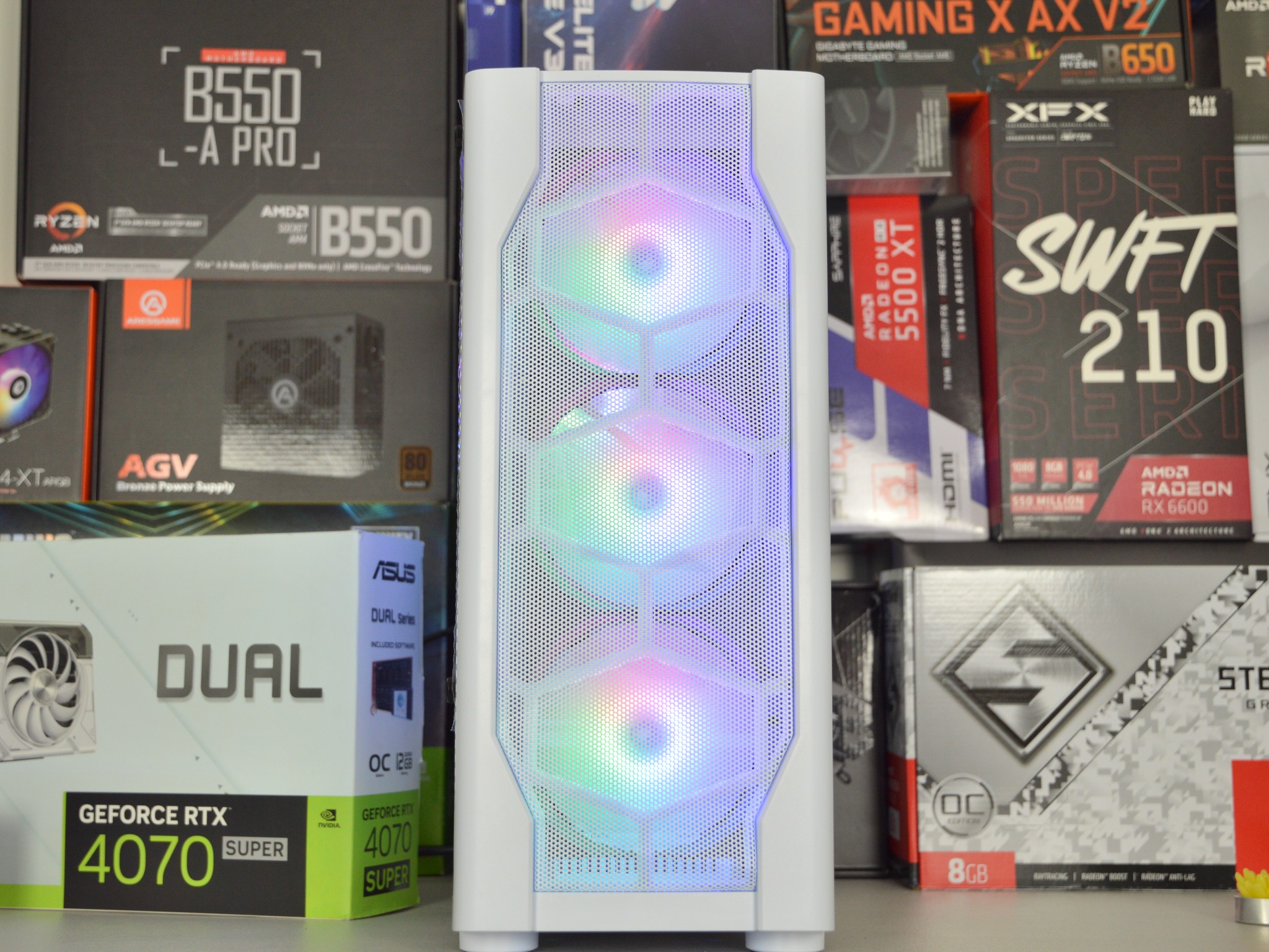 🌈🌨️| RTX 2060 SUPER 6GB | INTEL i5-9500 | 16GB DDR4 RAM | 1TB SATA SSD | Rainbow Blizzard |
