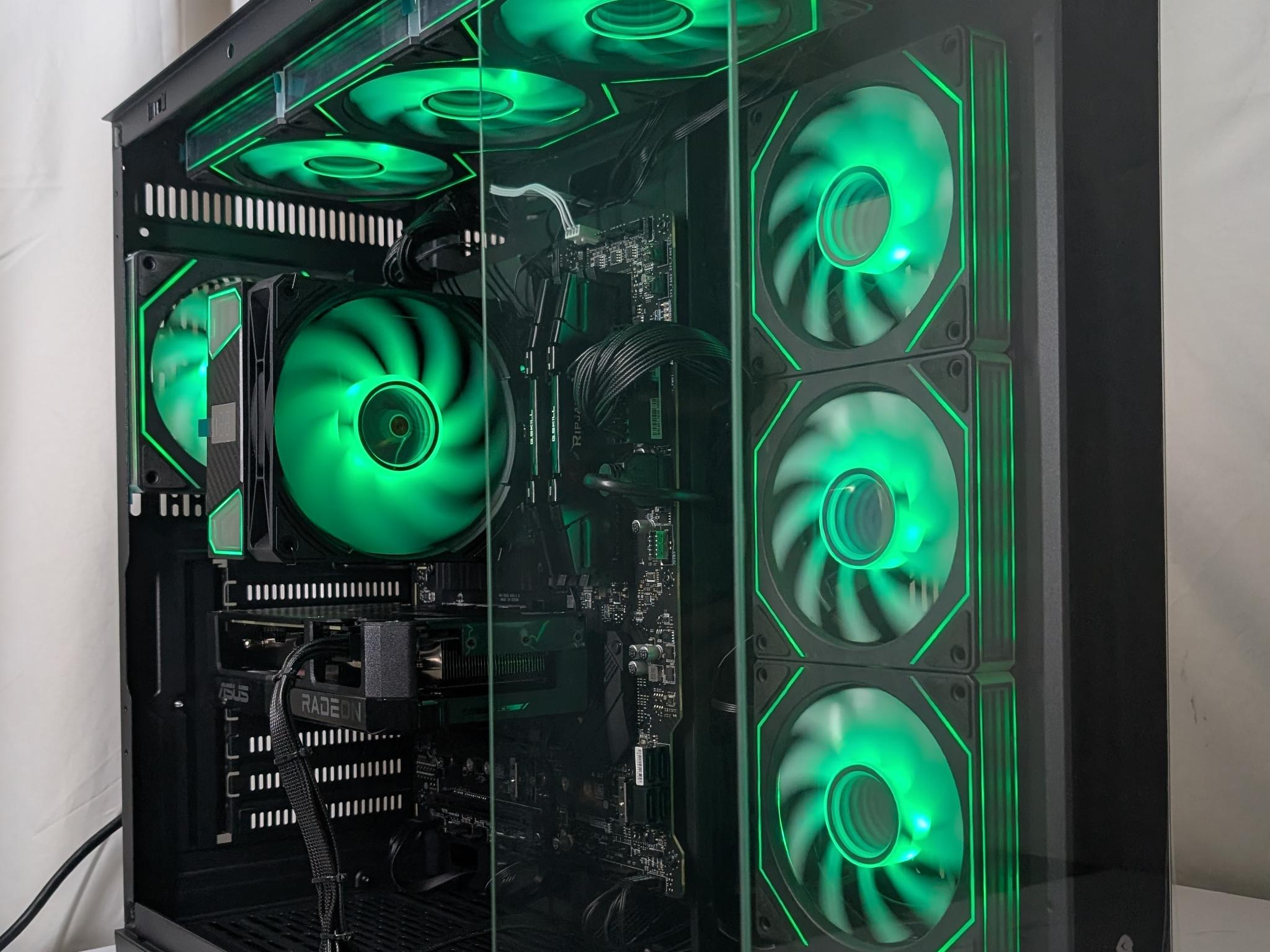 RX 9060XT 16GB | I7 12700KF | 1TB NVME | 32GB DDR4 | 750W