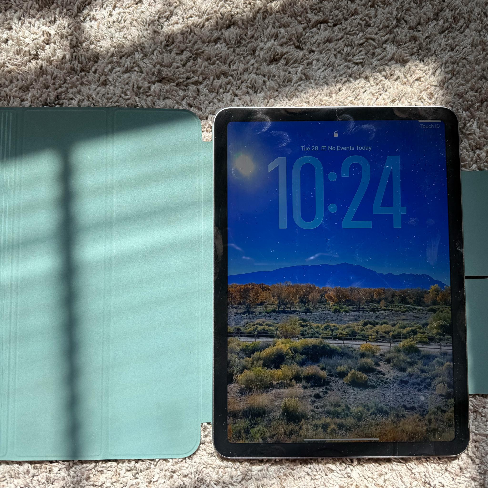 Apple iPad Air 11-inch (M3, 2026) – 128GB Wi-Fi – Mint Condition