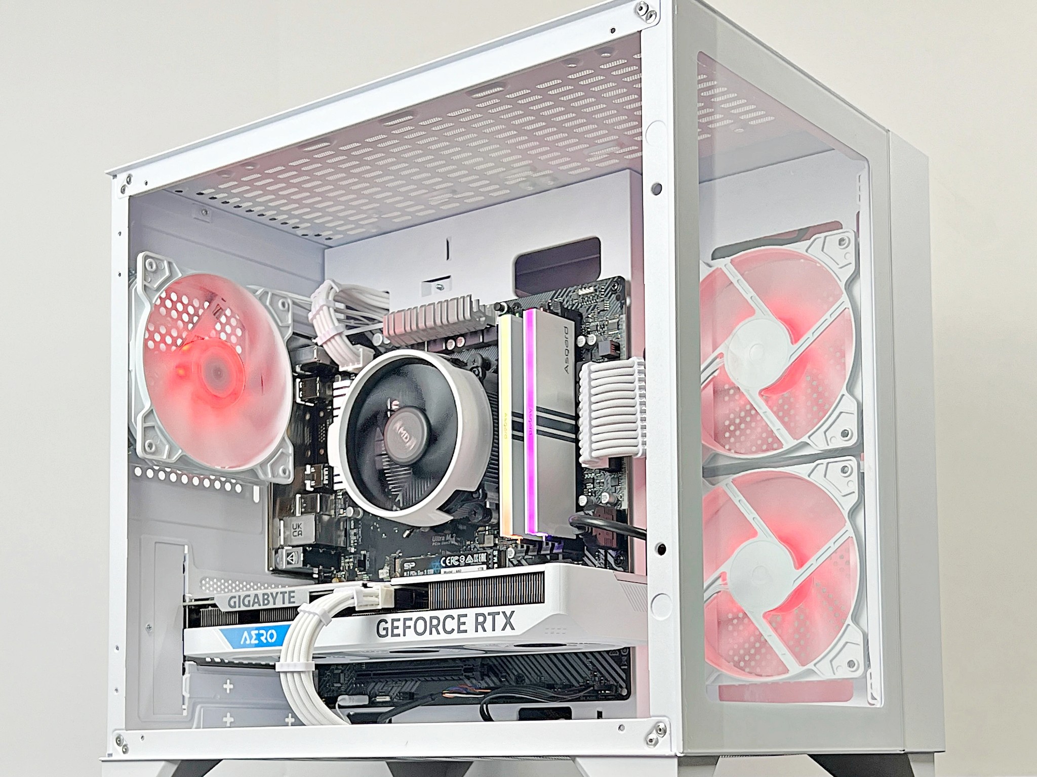 Ryzen 5 RTX 4060 16GB RAM 1TB M.2 Gaming PC