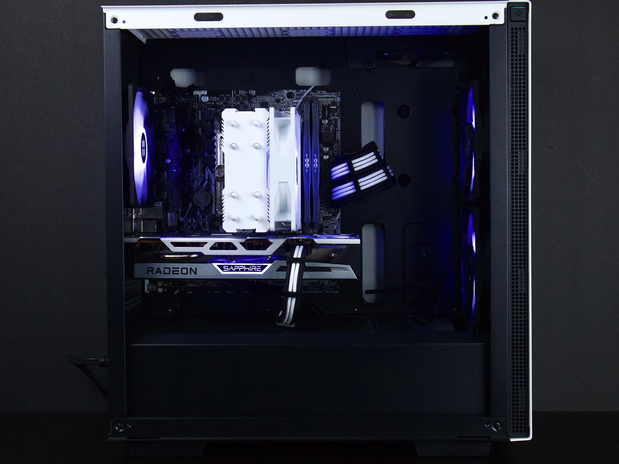 🖤💜🤍 Gaming PC | RX 6600XT ⚫ Ryzen 5 3600 🟣 16GB RAM ⚪ 1TB NVMe