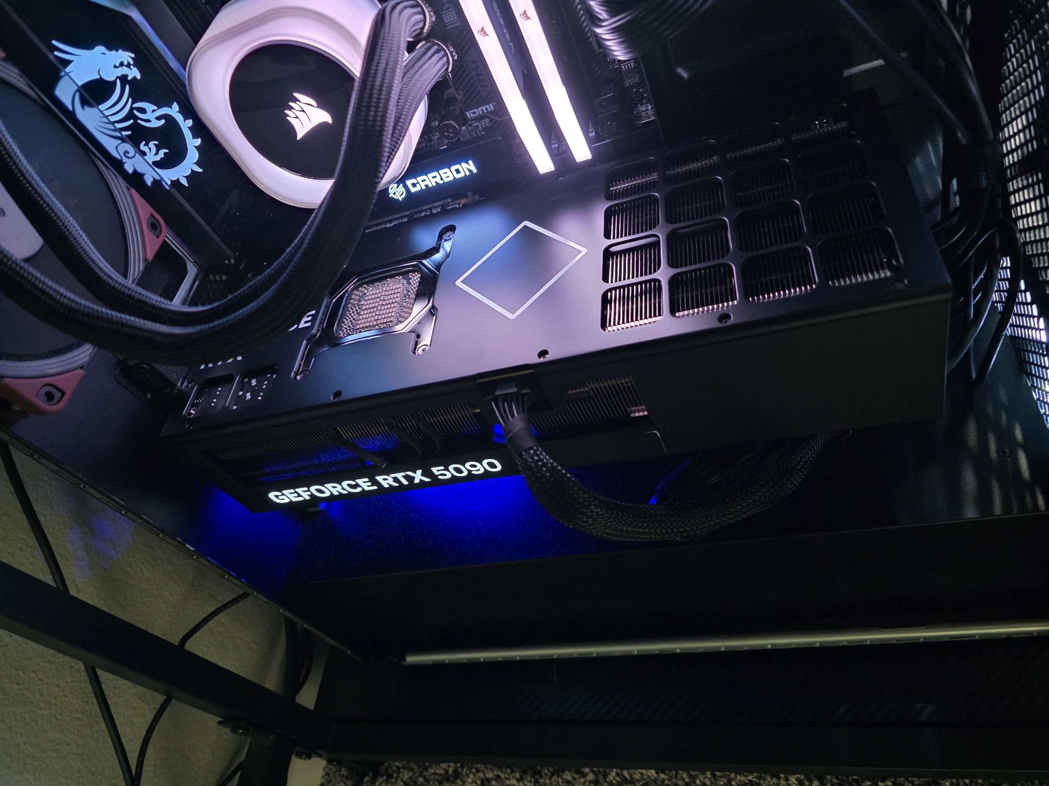 HP RTX 5090