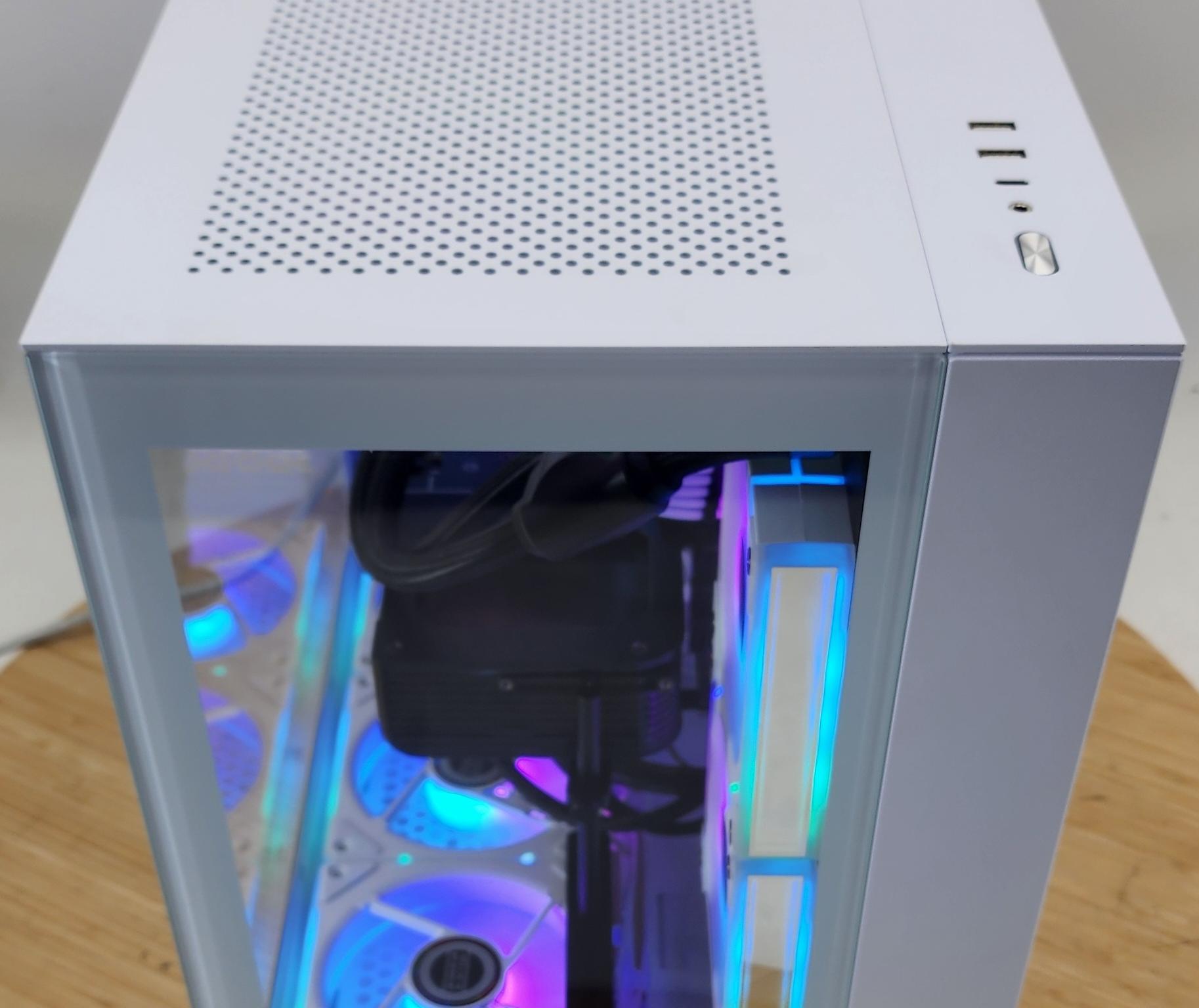 Gaming PC Ryzen 7 9700X 32GB RAM 1TB SSD RTX 5070 12GB Windows 11 Computer