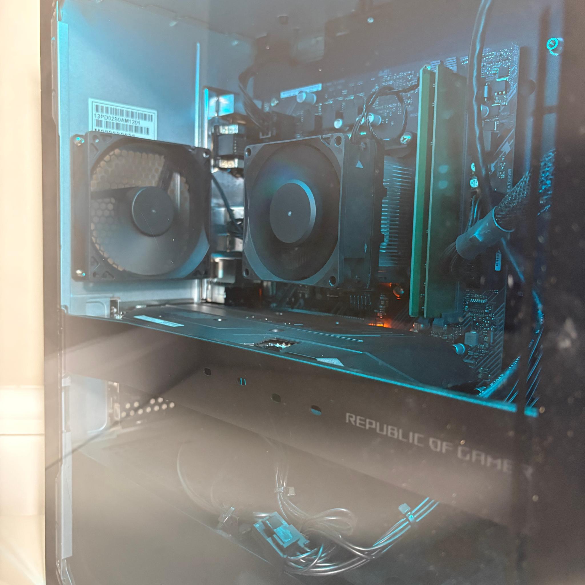 ROG Peak - AMD Ryzen 5 3400G, GTX 1660 Super, 16GB DDR4, 512GB SSD